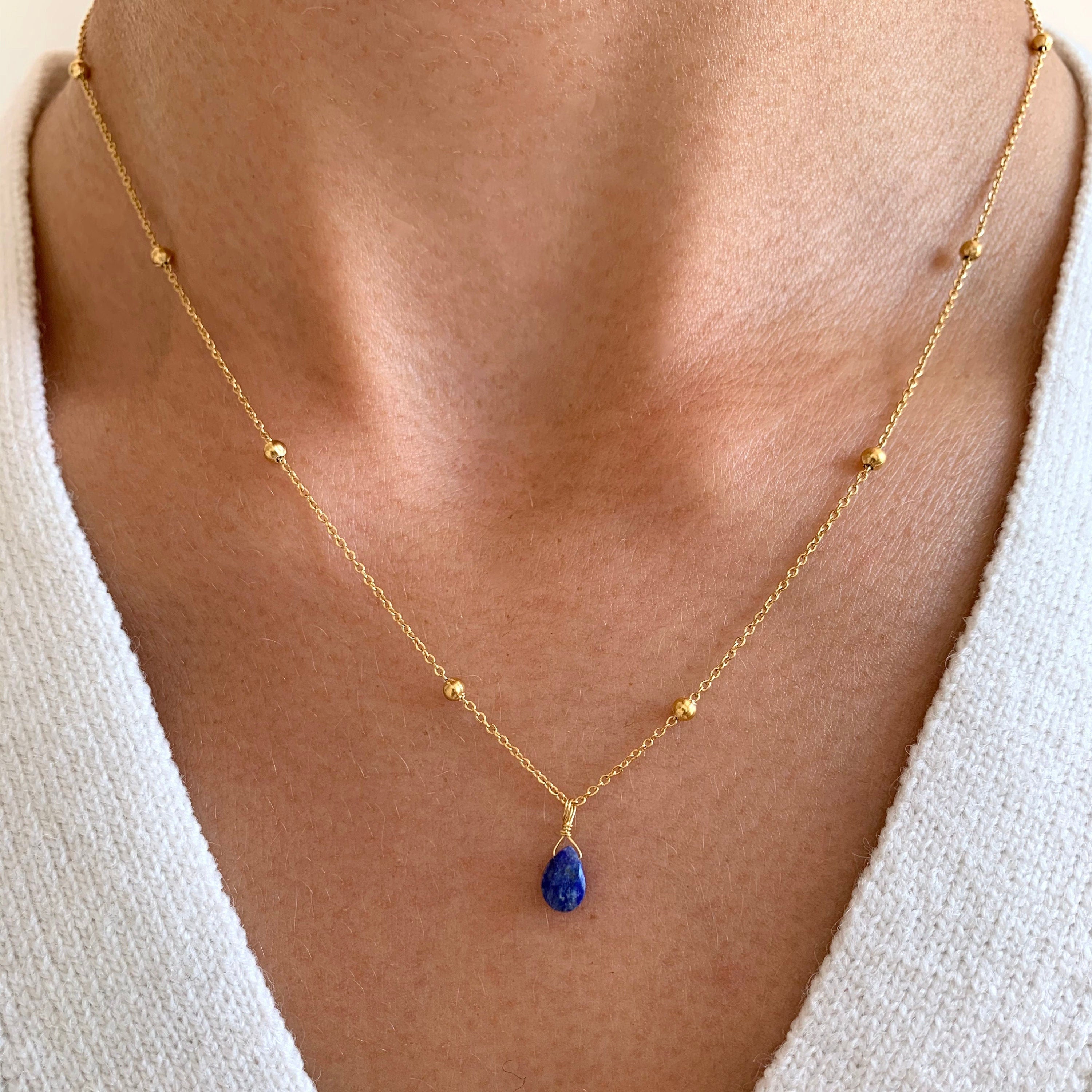 Collier fin pendentif goutte pierre bleue Lapis Lazuli / Collier femme minimaliste chaine acier inoxydable