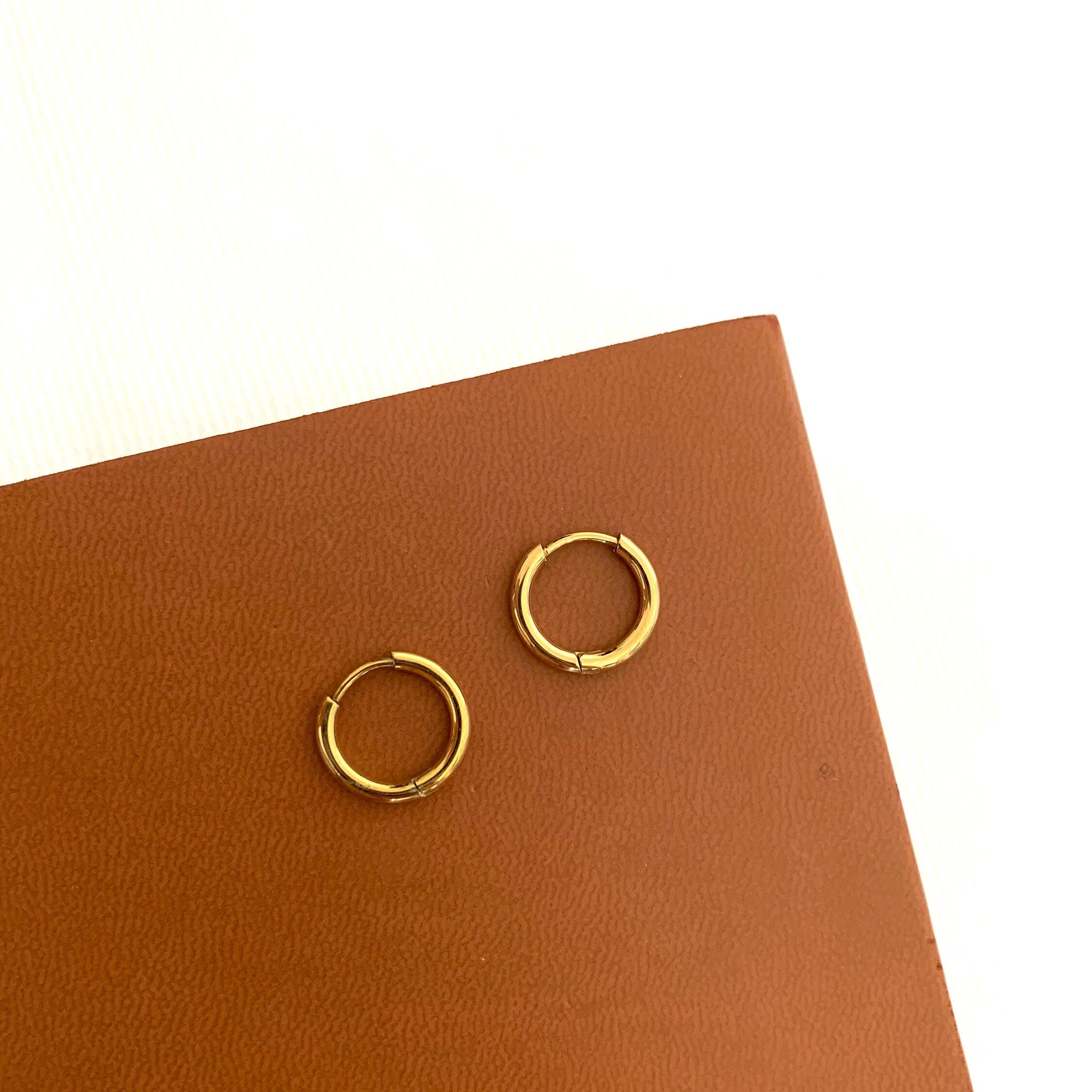 Boucles d'oreilles acier inoxydable mini créoles / Boucles d'oreilles minimalistes / Cadeau femme
