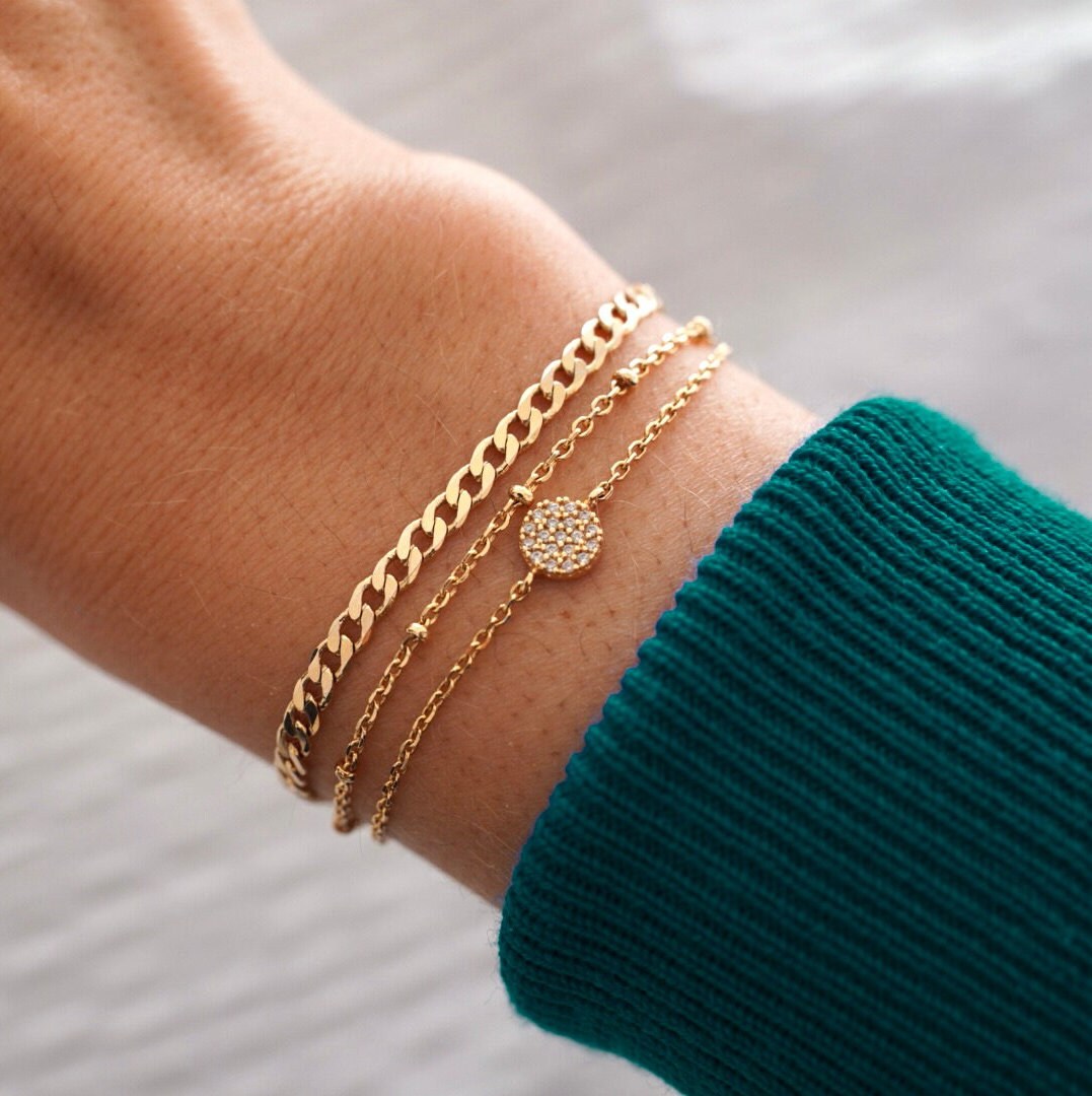 Bracelet plaqué or chaine fine rond brillant / Bracelet femme doré médaillon