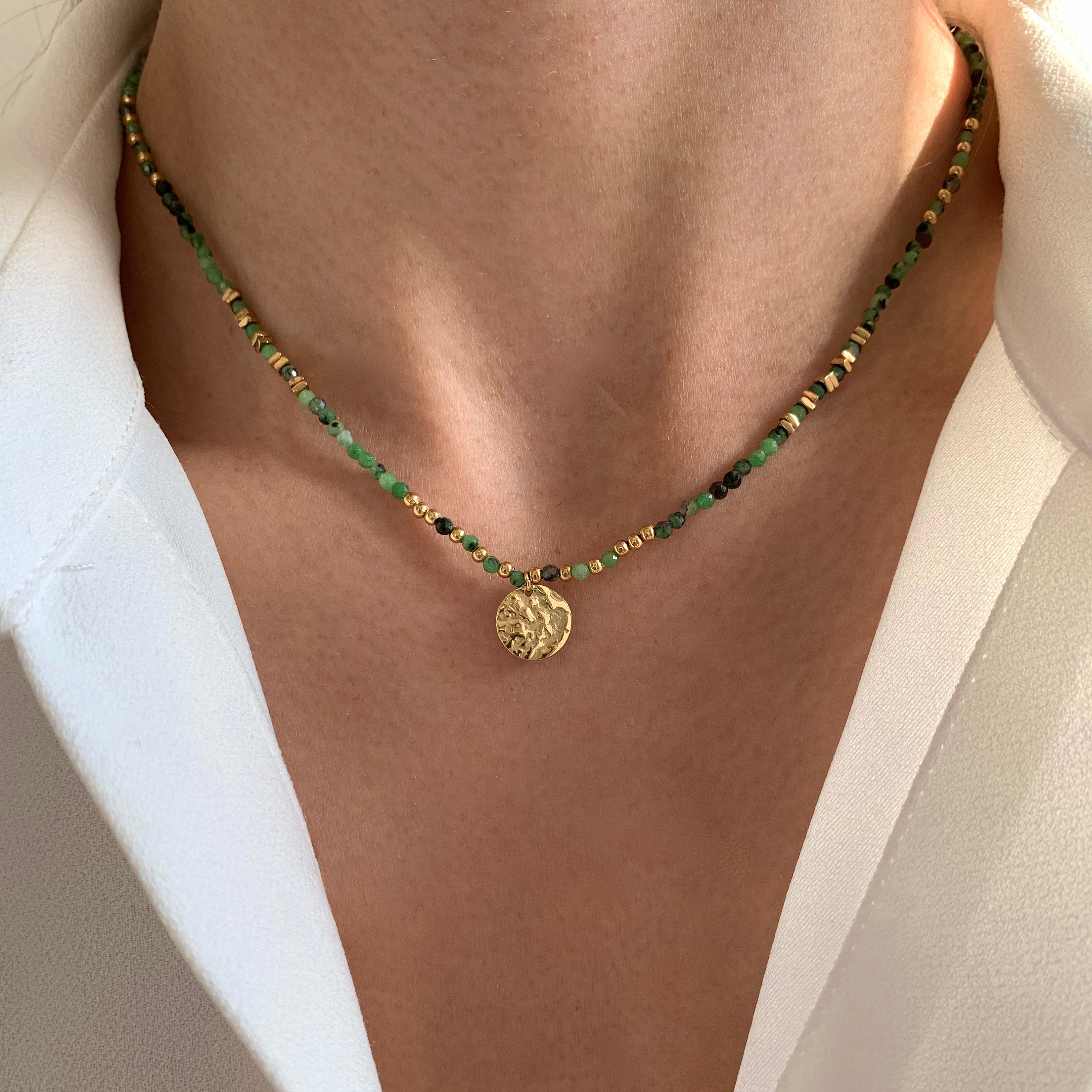 Collier pierre naturelle Lapis Lazuli / Collier femme perles bleues pendentif rond acier inoxydable