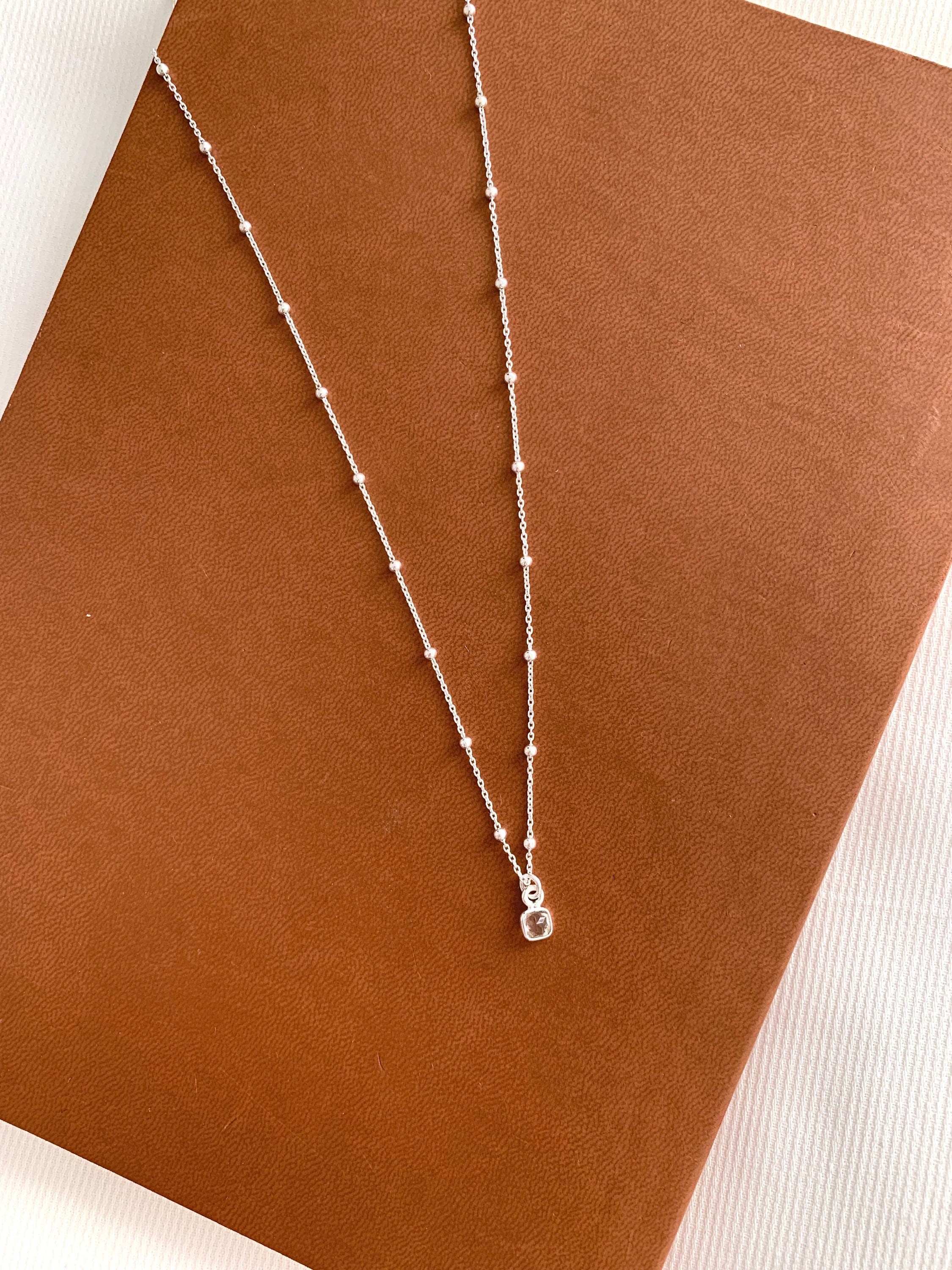 Collier Argent 925 pendentif carré pierre naturelle Agate verte / Collier fin femme chaine à billes
