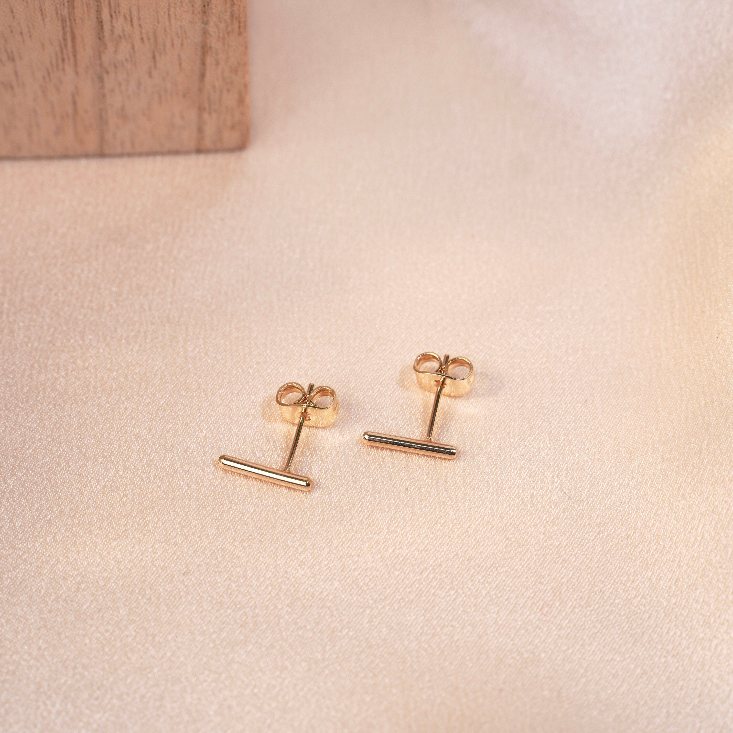 Boucle d'oreille barre design plaqué or / Boucle d'oreille trait batons / Boucles d'oreille minimalistes