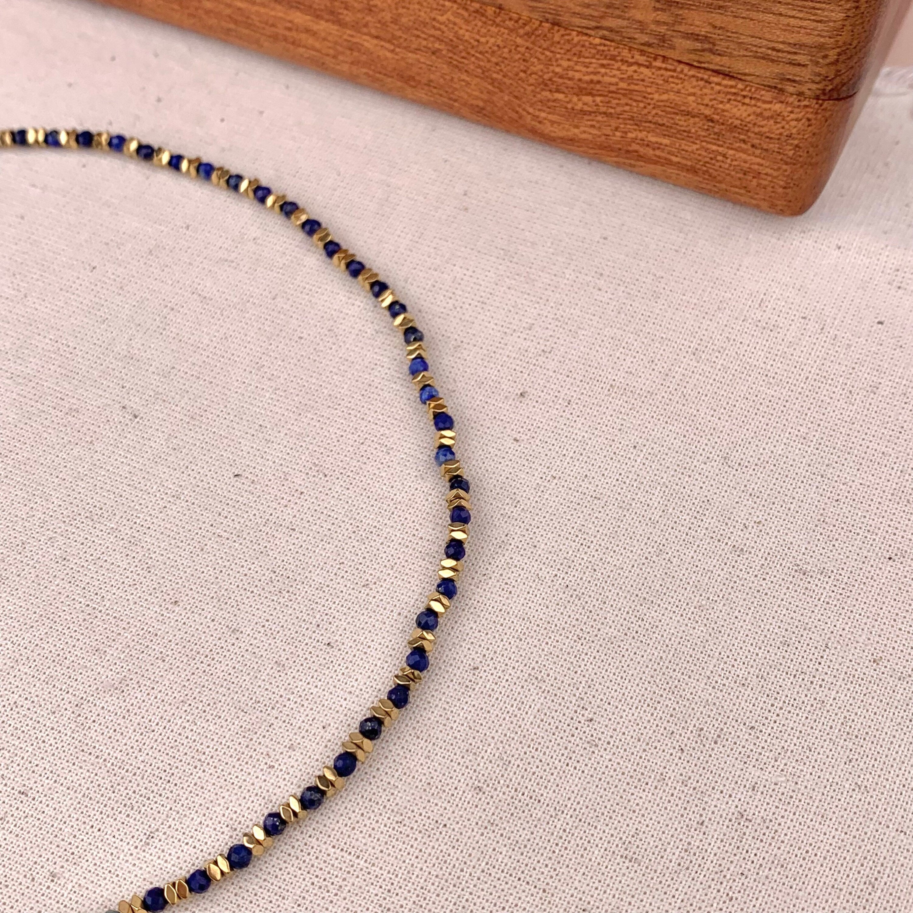 Collier pierre naturelle Lapis Lazuli / Collier femme perles bleu foncé