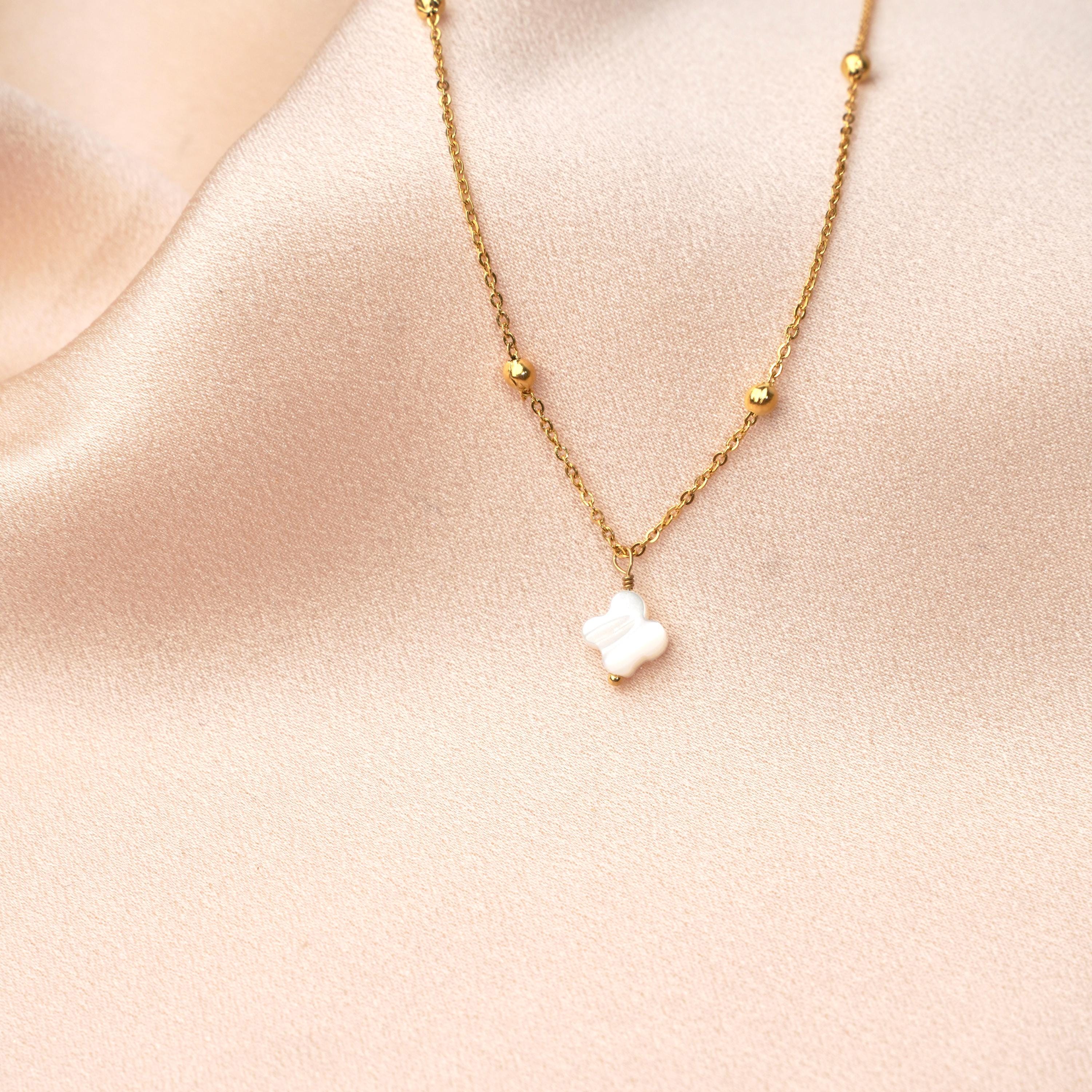 Collier acier inoxydable pendentif trèfle en nacre blanche / Collier femme fin chaine à billes