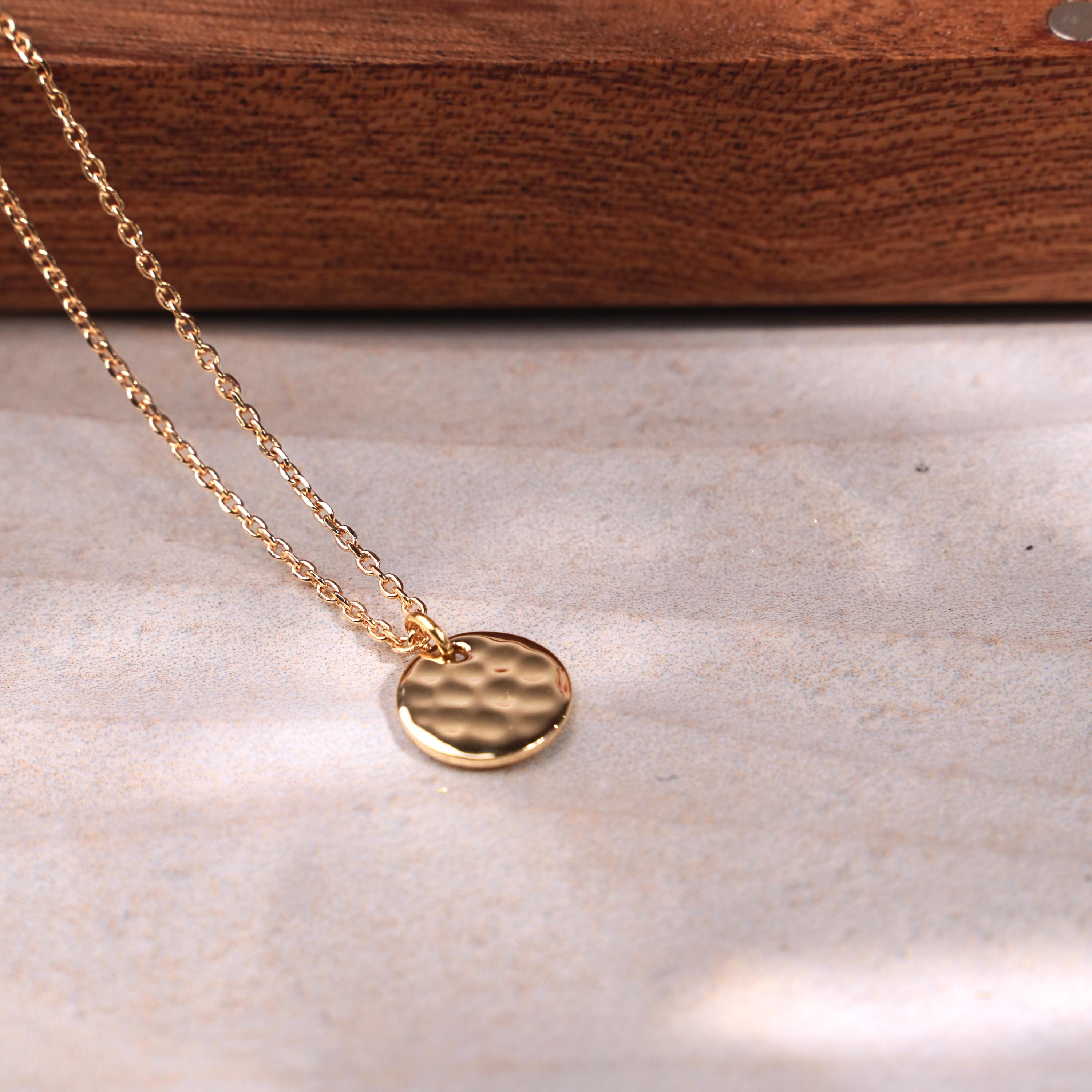 Collier plaqué or pendentif rond médaille / Cadeau femme / Collier femme chaine plaqué or