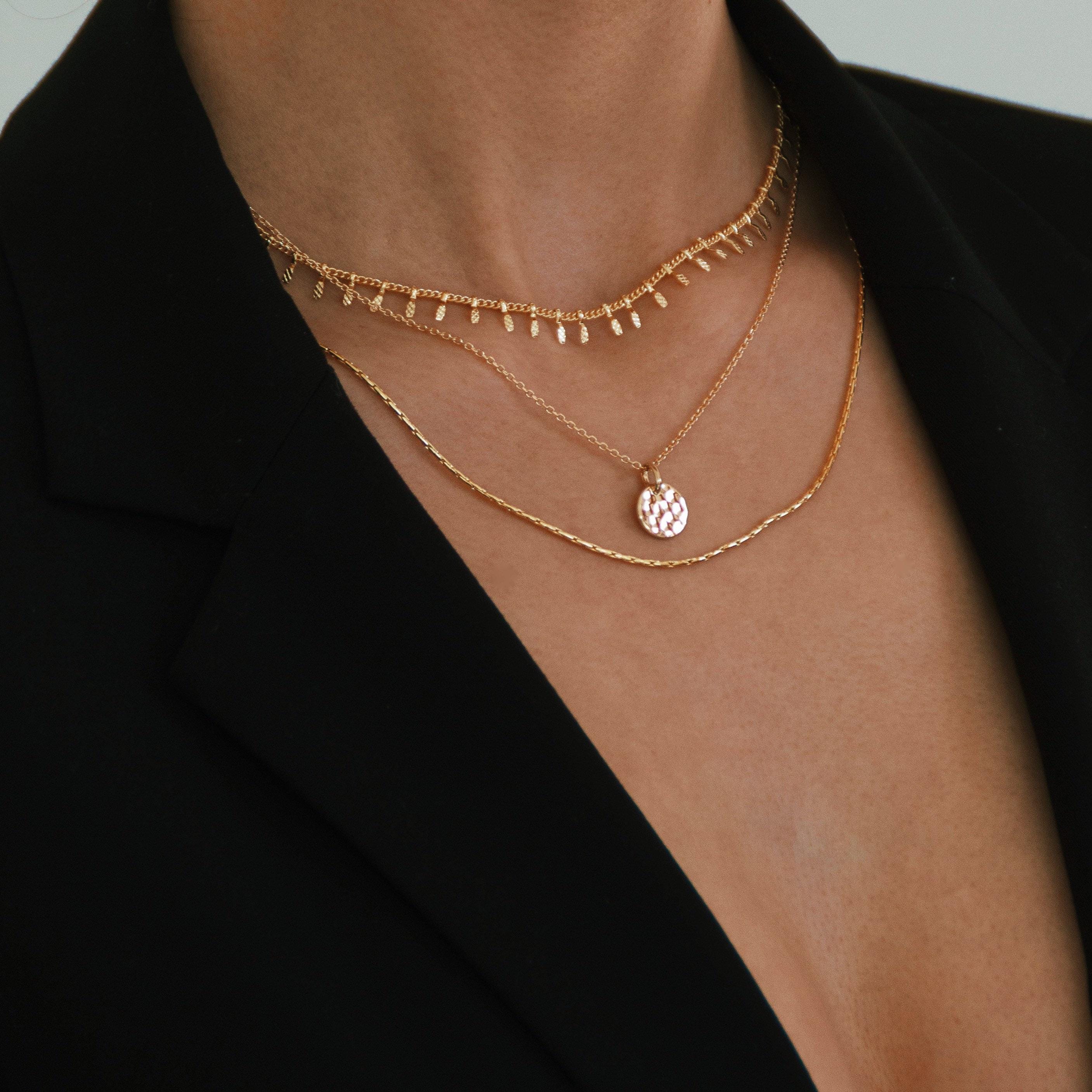 Collier plaqué or pendentif rond médaille / Cadeau femme / Collier femme chaine plaqué or