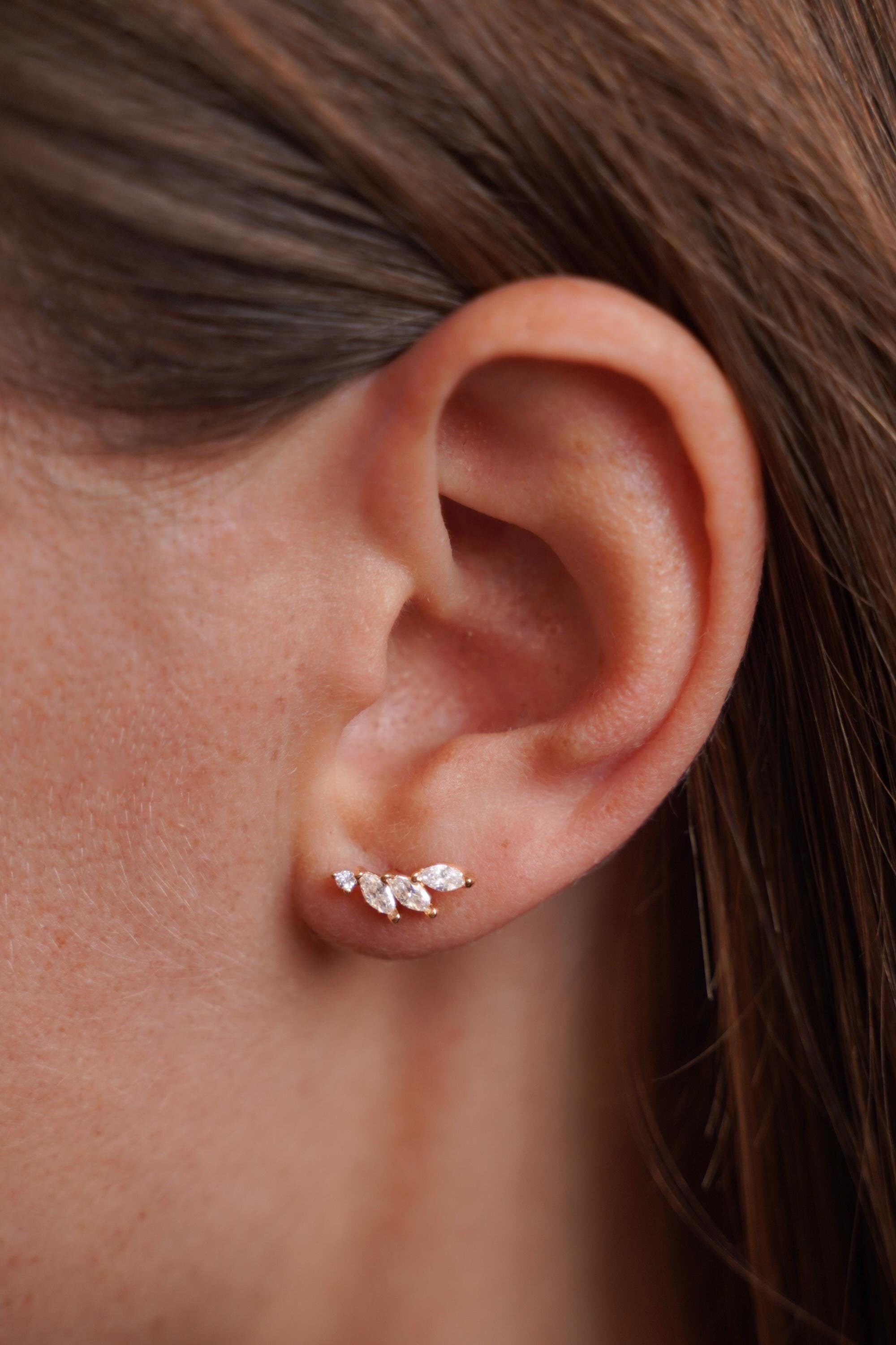 Piercing d'oreille en oxyde de zirconium et acier inoxydable / Boucle d'oreille individuelle