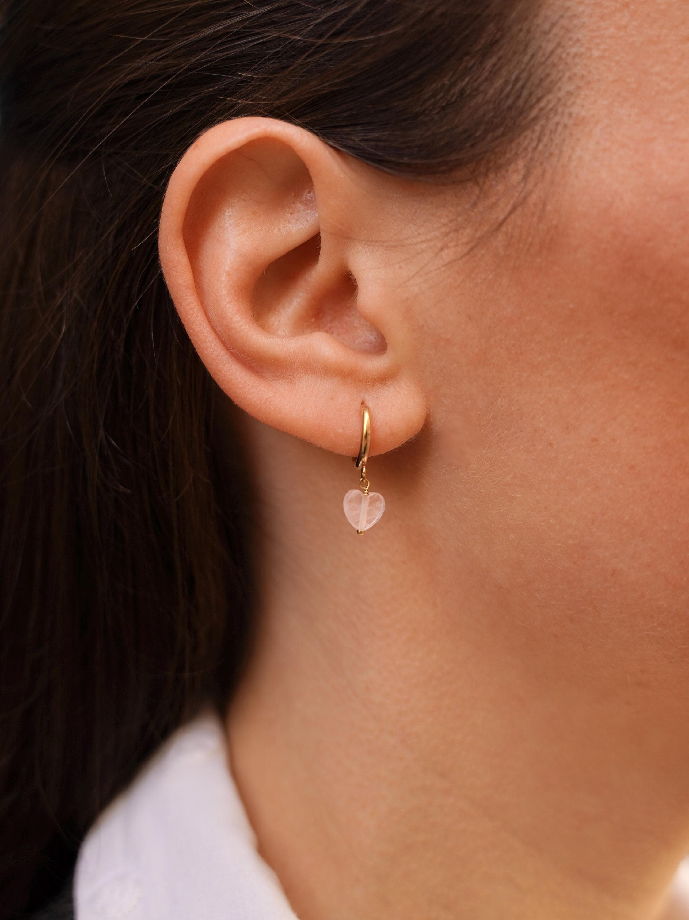 Boucles d'oreilles coeur en quartz rose / Mini créoles pendantes en acier inoxydable et pierre naturelle