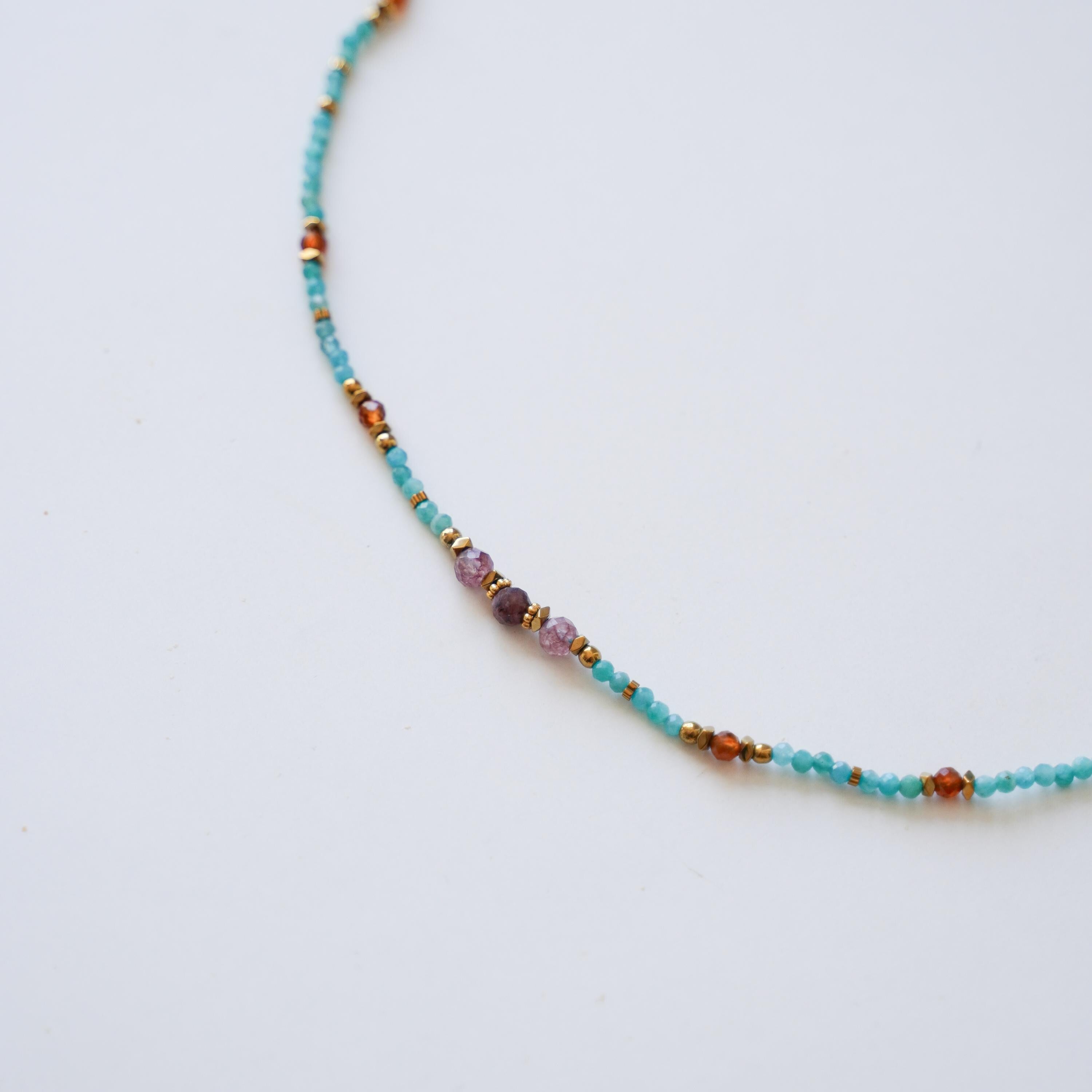 Collier pierre naturelle amazonite, quartz violet et cornaline / Collier femme perle bleu turquoise et violette