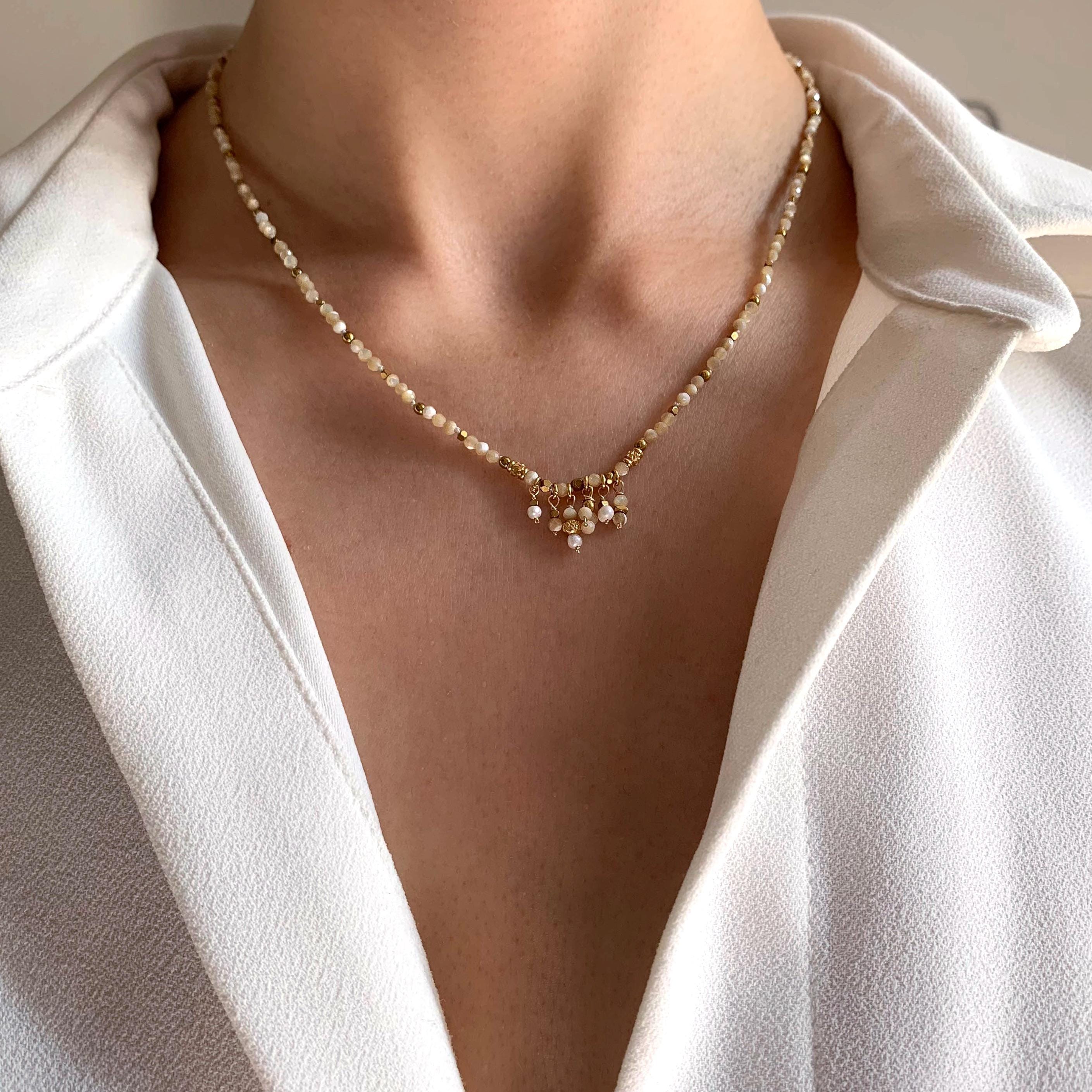 Collier pierre naturelle nacre blanche / Collier femme perles blanches
