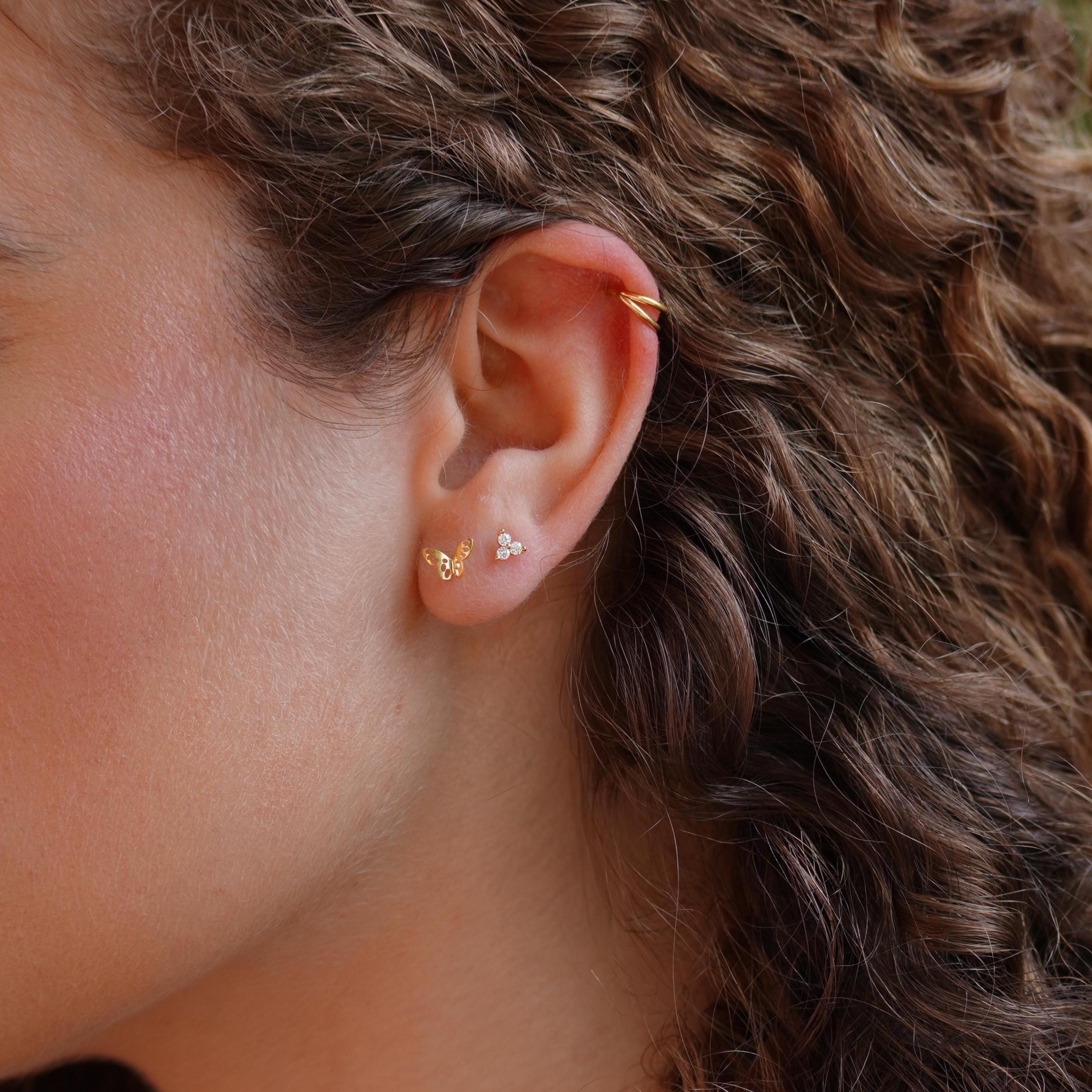 Piercing papillon en acier inoxydable / Boucle d'oreille minimaliste individuelle