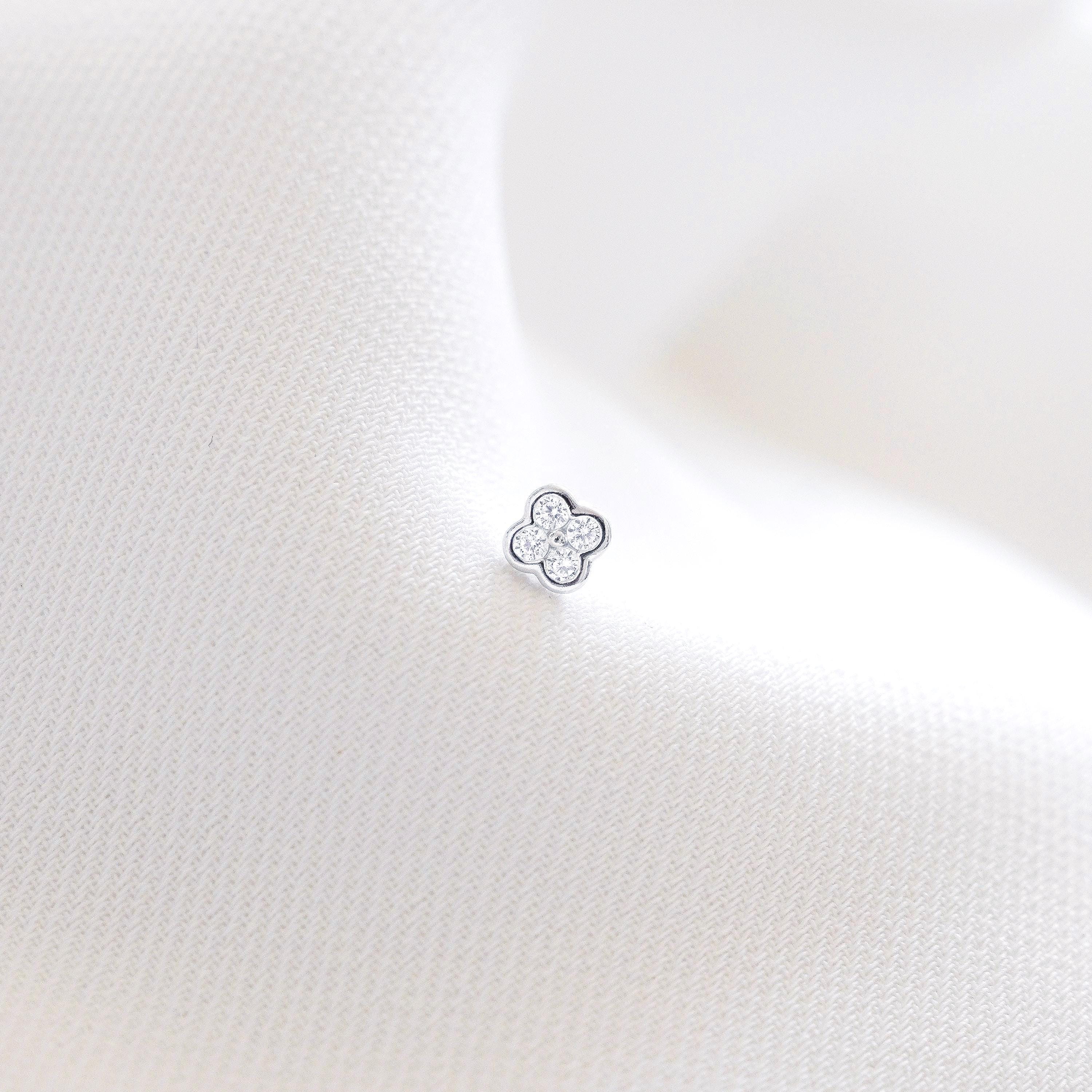 Piercing d'oreille Argent 925 trèfle serti d'oxydes de zirconium / Boucle d'oreille minimaliste individuelle en argent