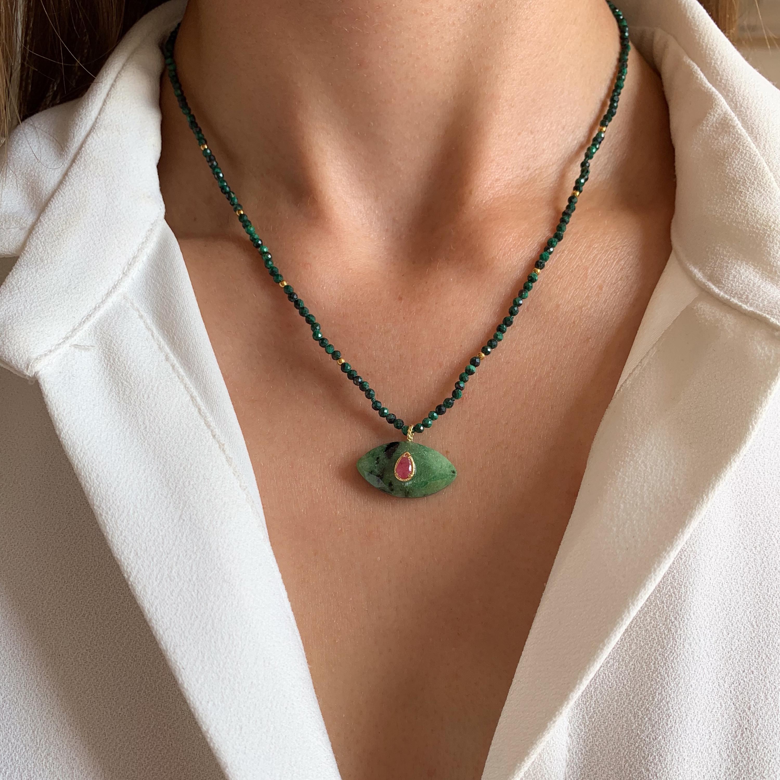 Collier pierre naturelle Rubis Zoisite et Malachite / Collier femme en perles vertes avec pendentif en pierre verte