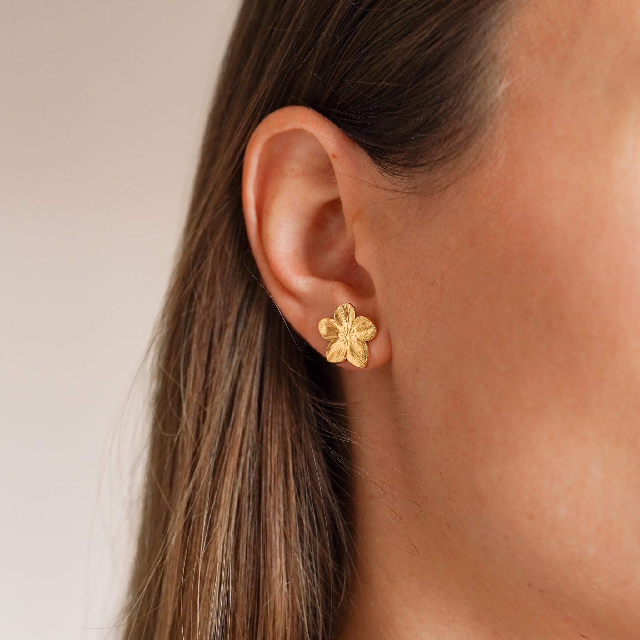 Boucles d'oreilles acier inoxydable doré fleur / Boucles d'oreilles fleur dorée