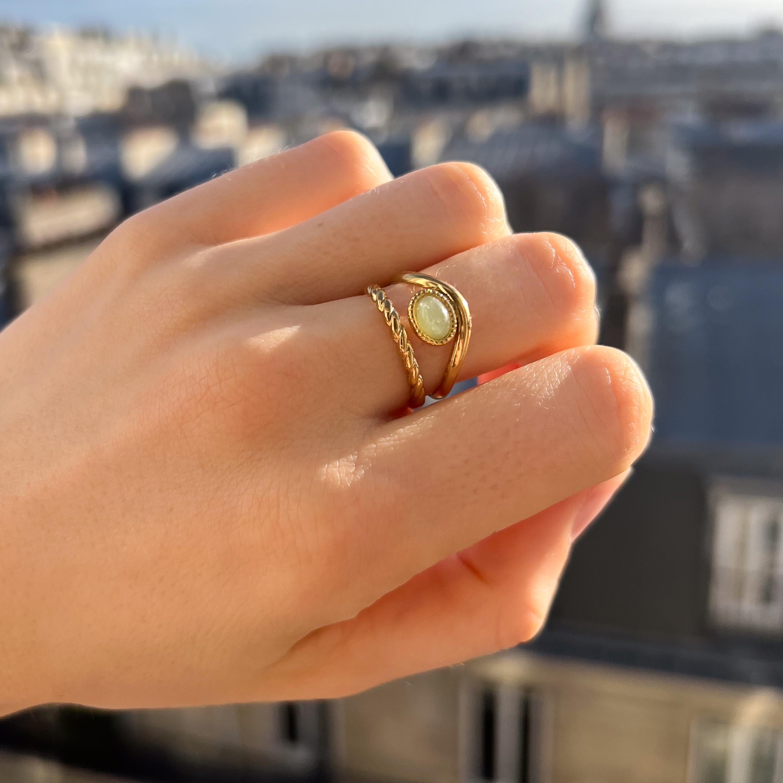 Bague femme acier inoxydable pierre naturelle ovale agate verte / bague double réglable dorée water resistant