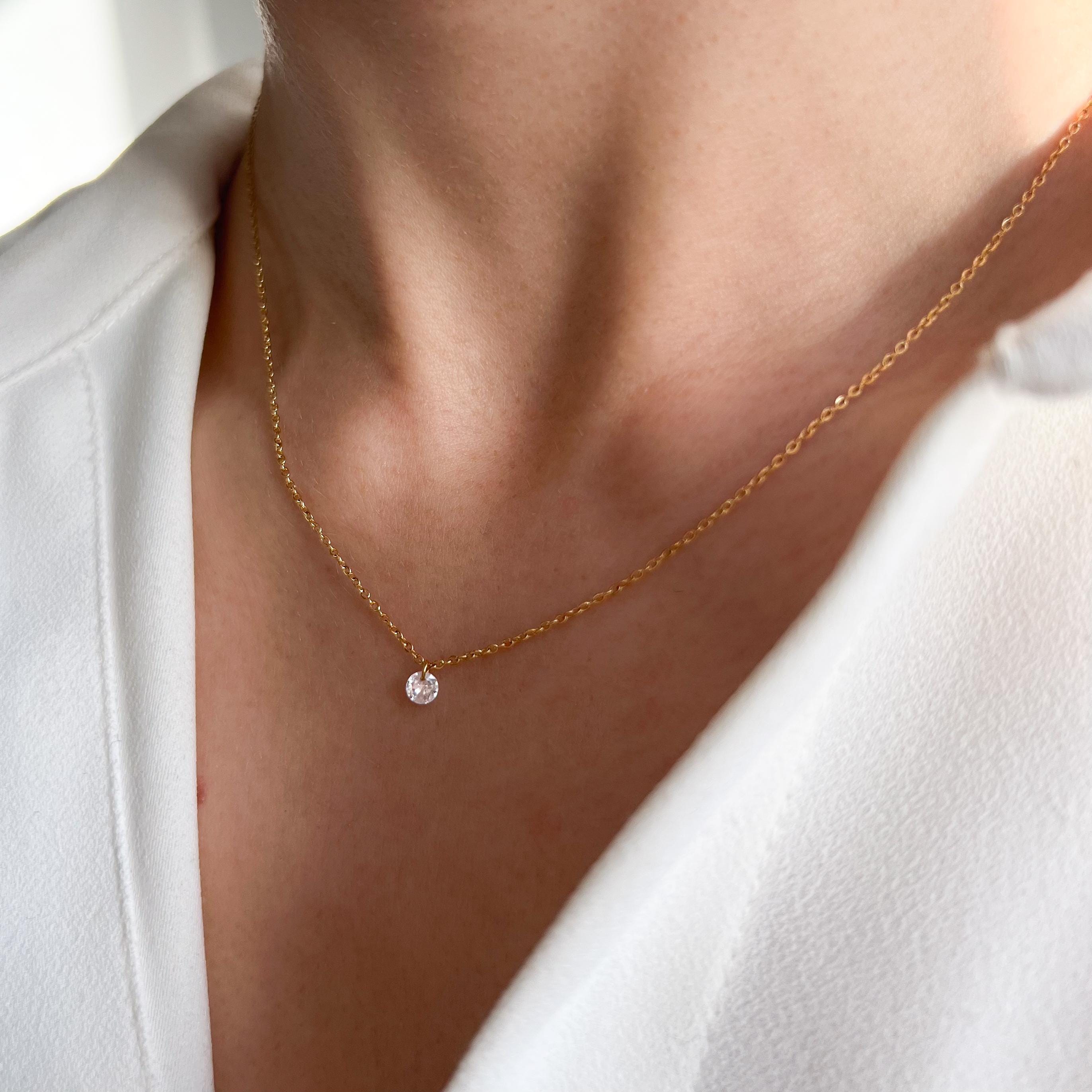 Collier fin pendentif rond oxyde de zirconium brillant / Collier femme minimaliste chaine acier inoxydable / Cadeau femme