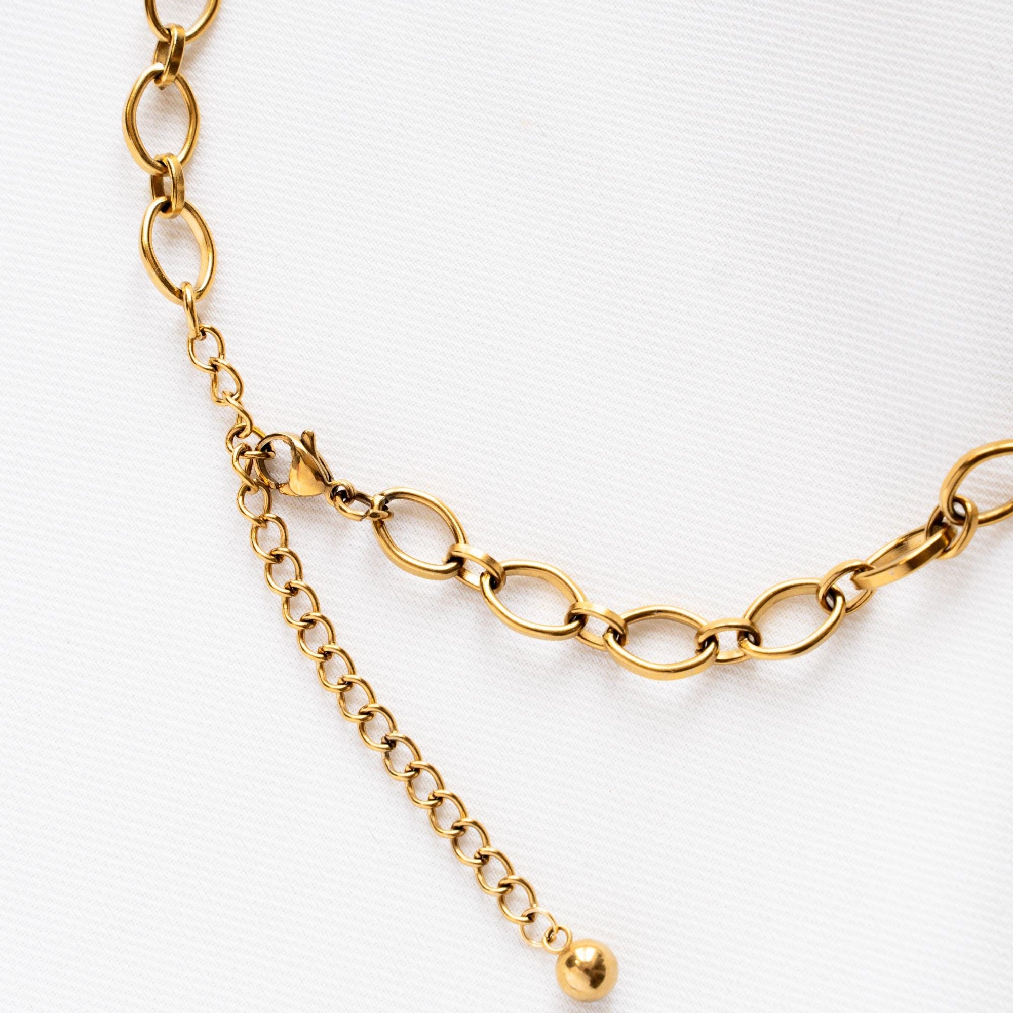 Collier pendentif coeur en cristal de roche chaine épaisse en acier inoxydable / Collier femme chaine anneaux ovales pierre naturelle