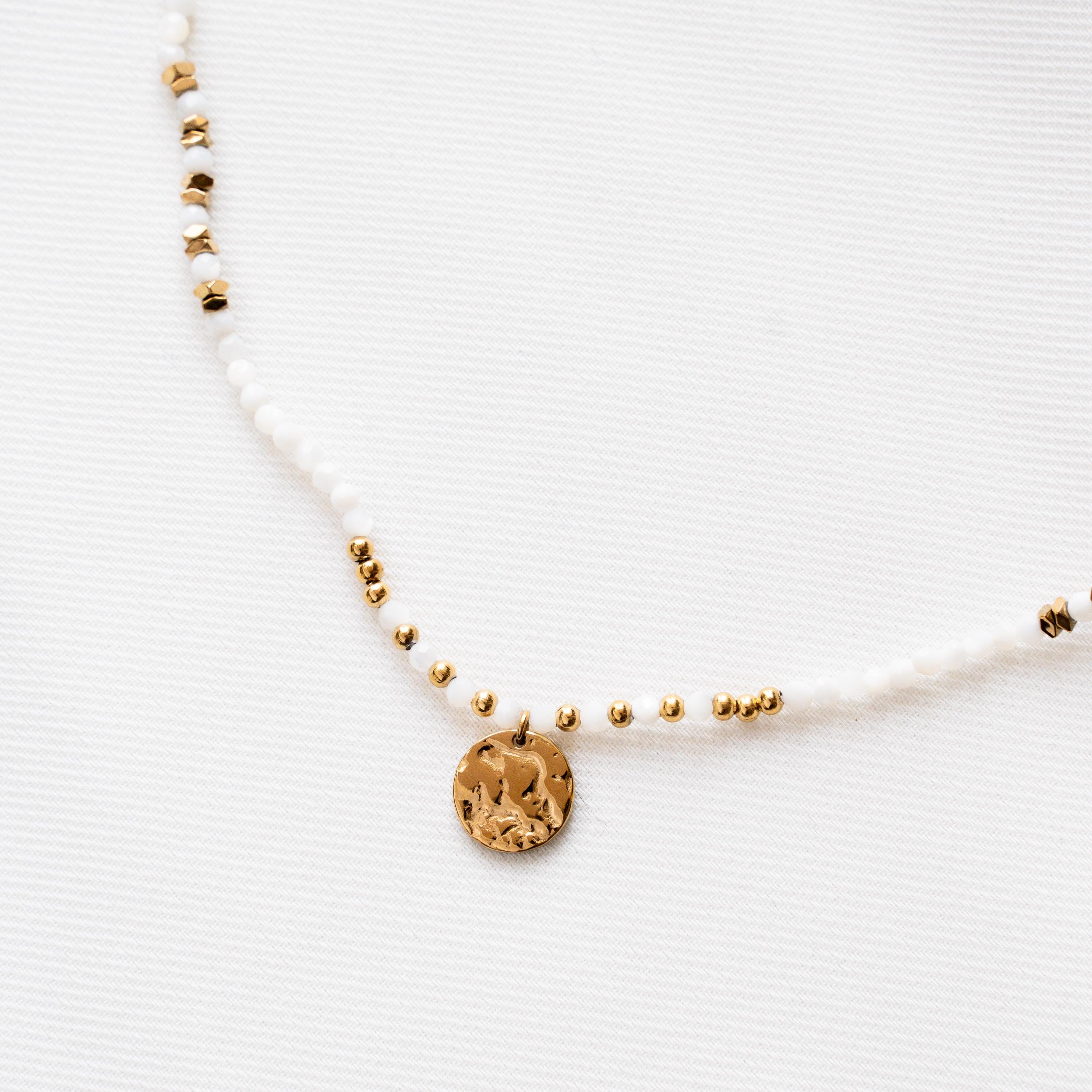 Collier pierre naturelle agate blanche / Collier femme perles blanches pendentif rond acier inoxydable