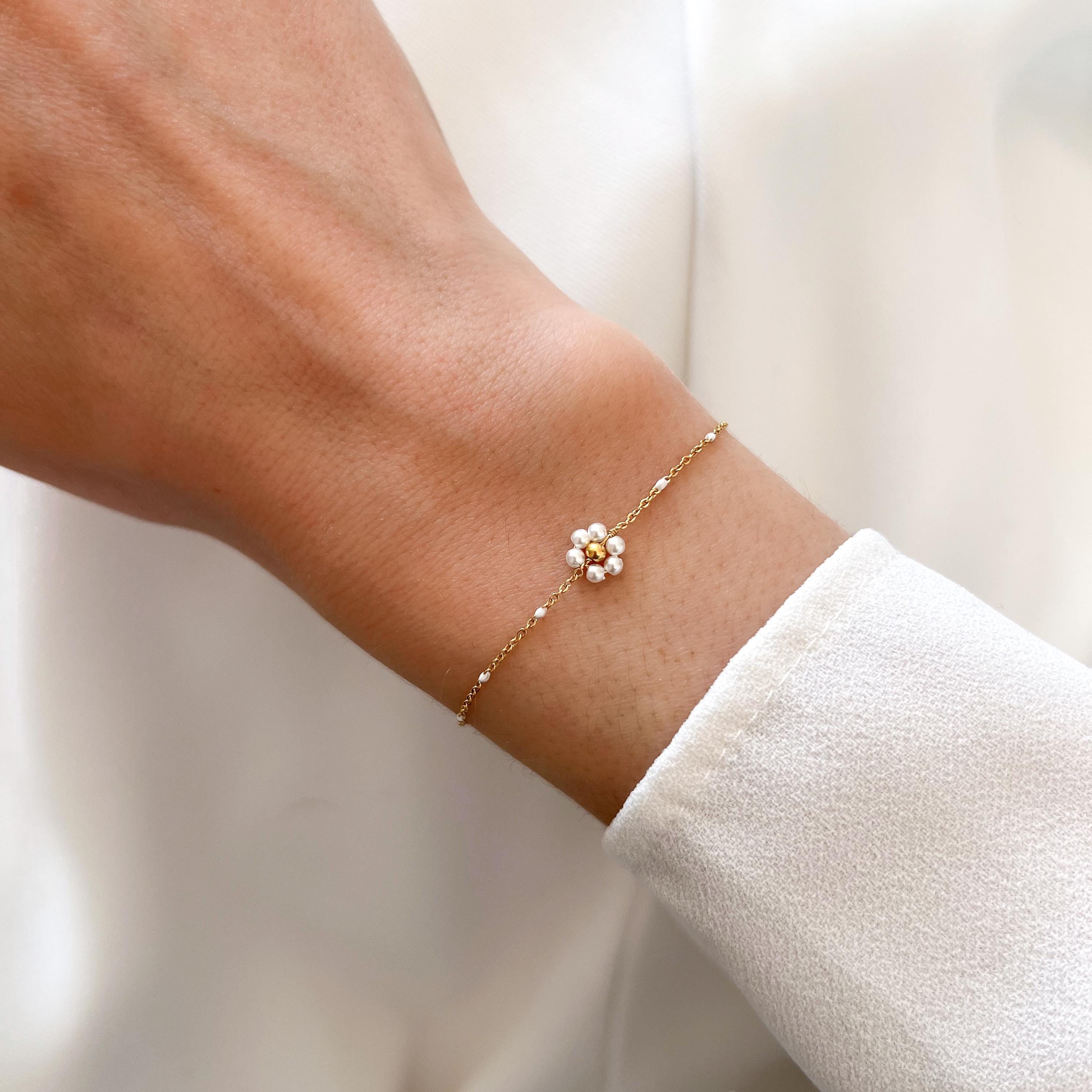 Bracelet fleur en perles blanches / Bracelet femme fleur blanche