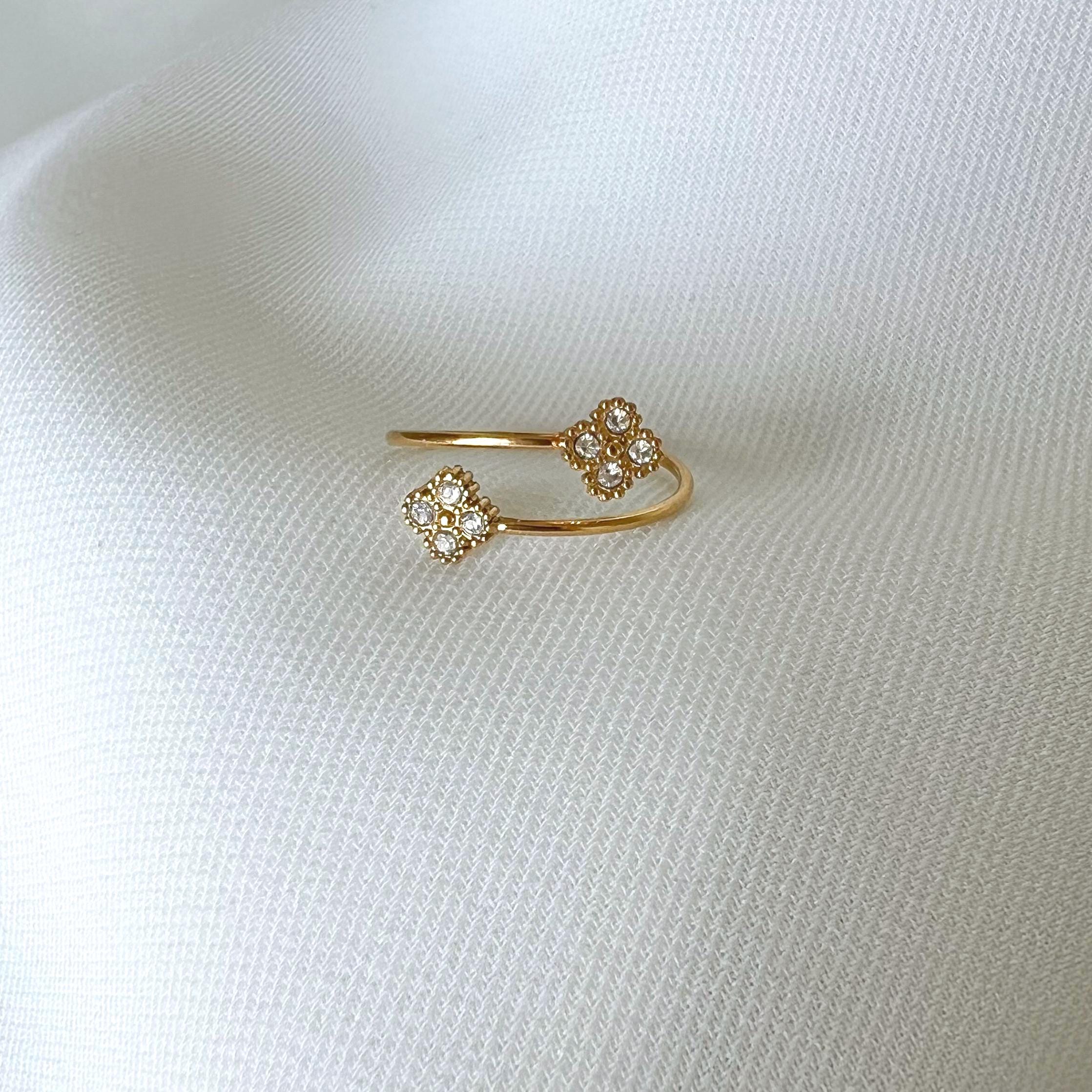 Bague femme acier inoxydable trèfle oxydes de zirconium / Bague réglable dorée résistante à l'eau