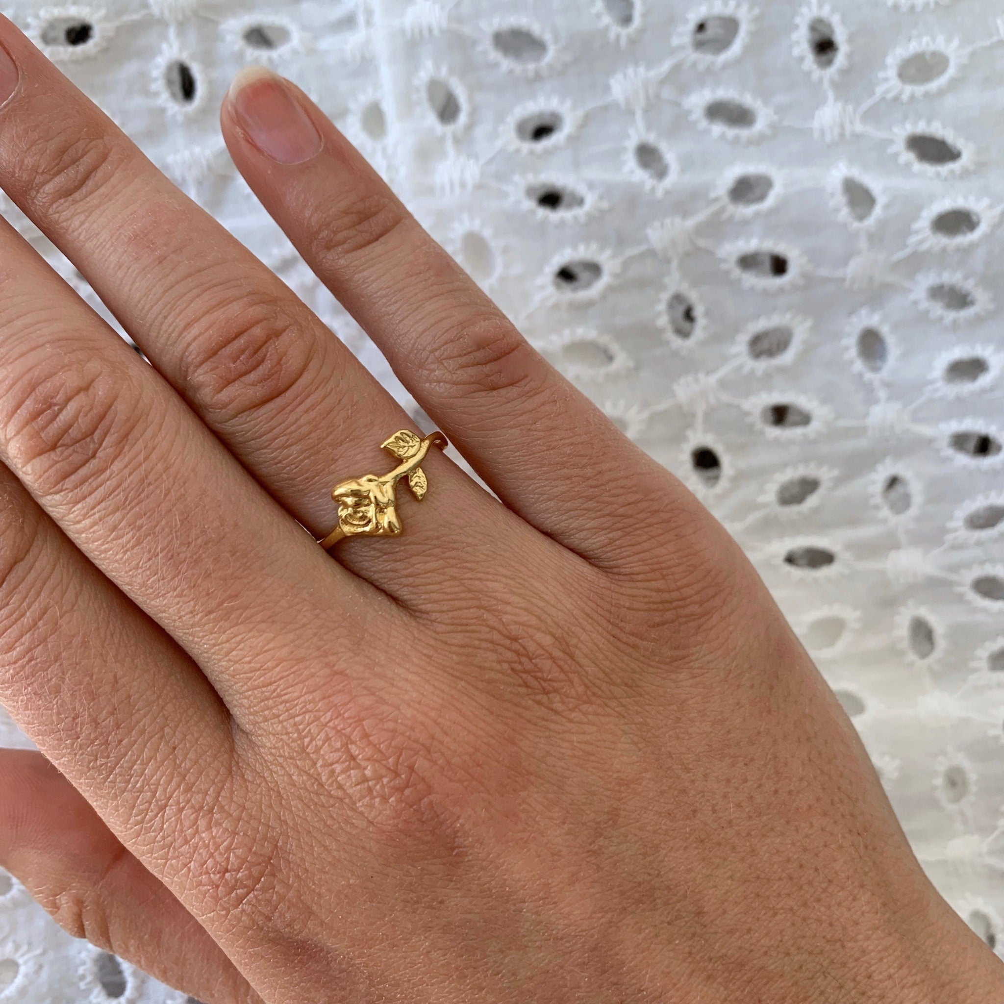 Bague femme fleur dorée à l'or fin / Bague fine réglable / Cadeau femme