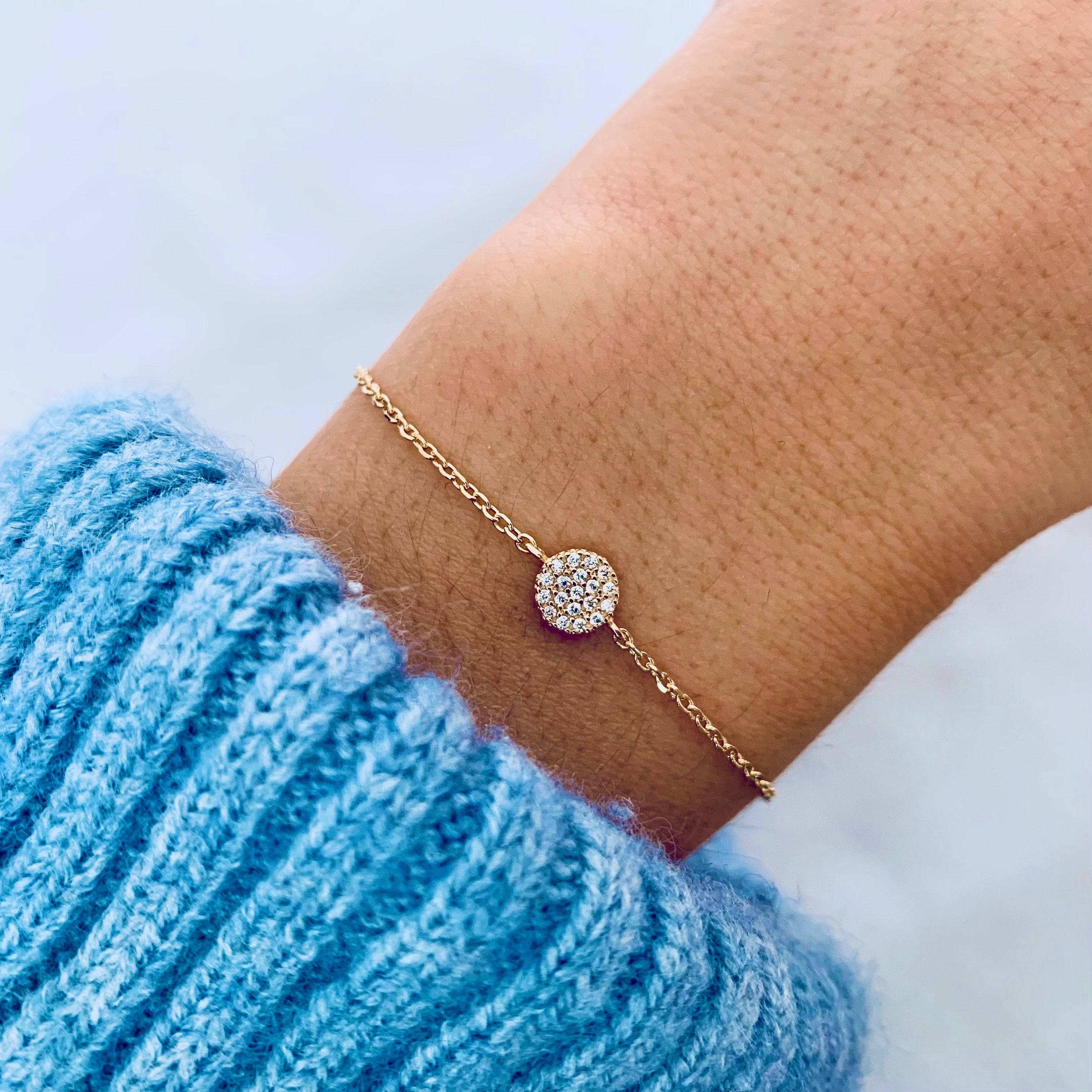 Bracelet plaqué or chaine fine rond brillant / Bracelet femme doré médaillon