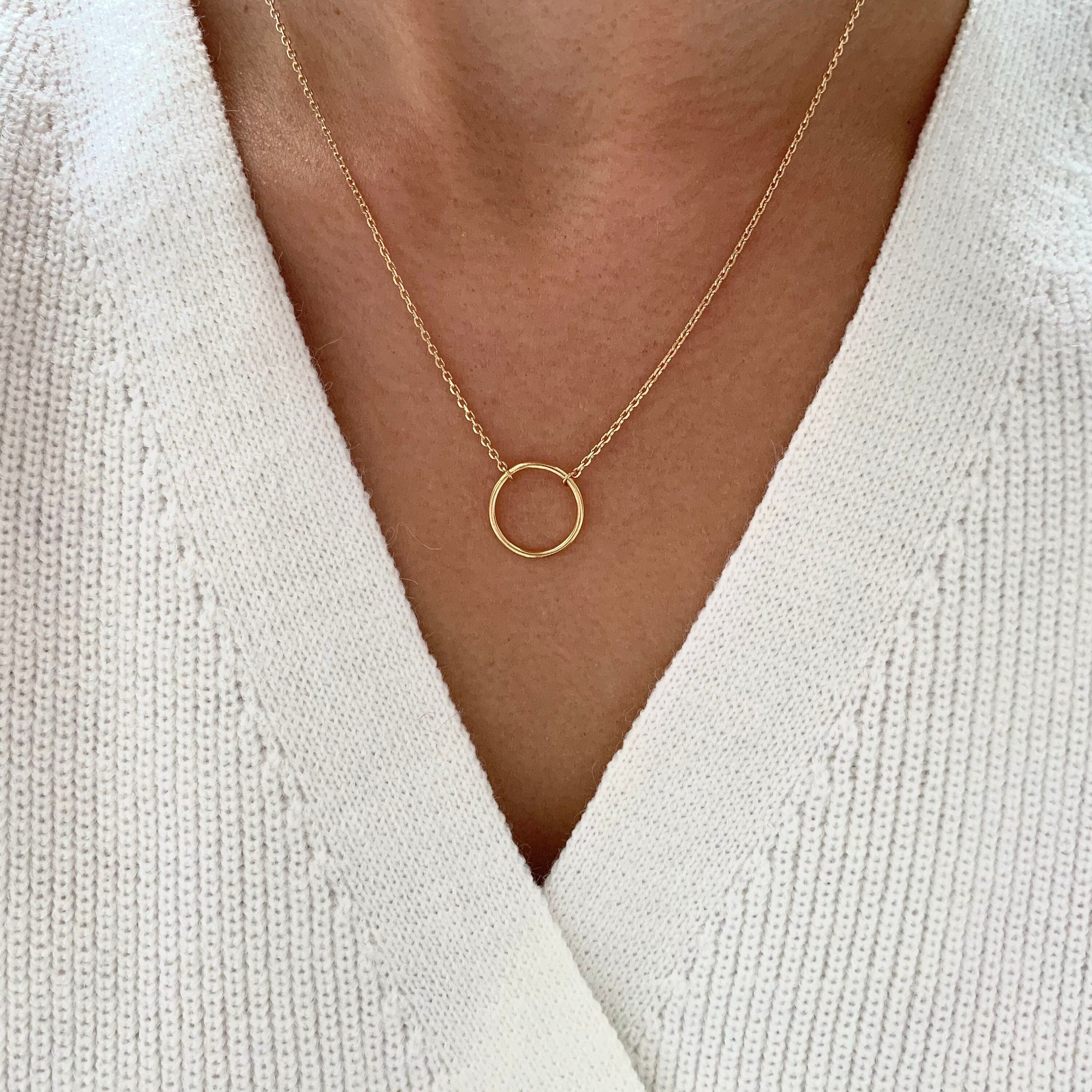 Collier plaqué or pendentif anneau rond / Collier femme chaine