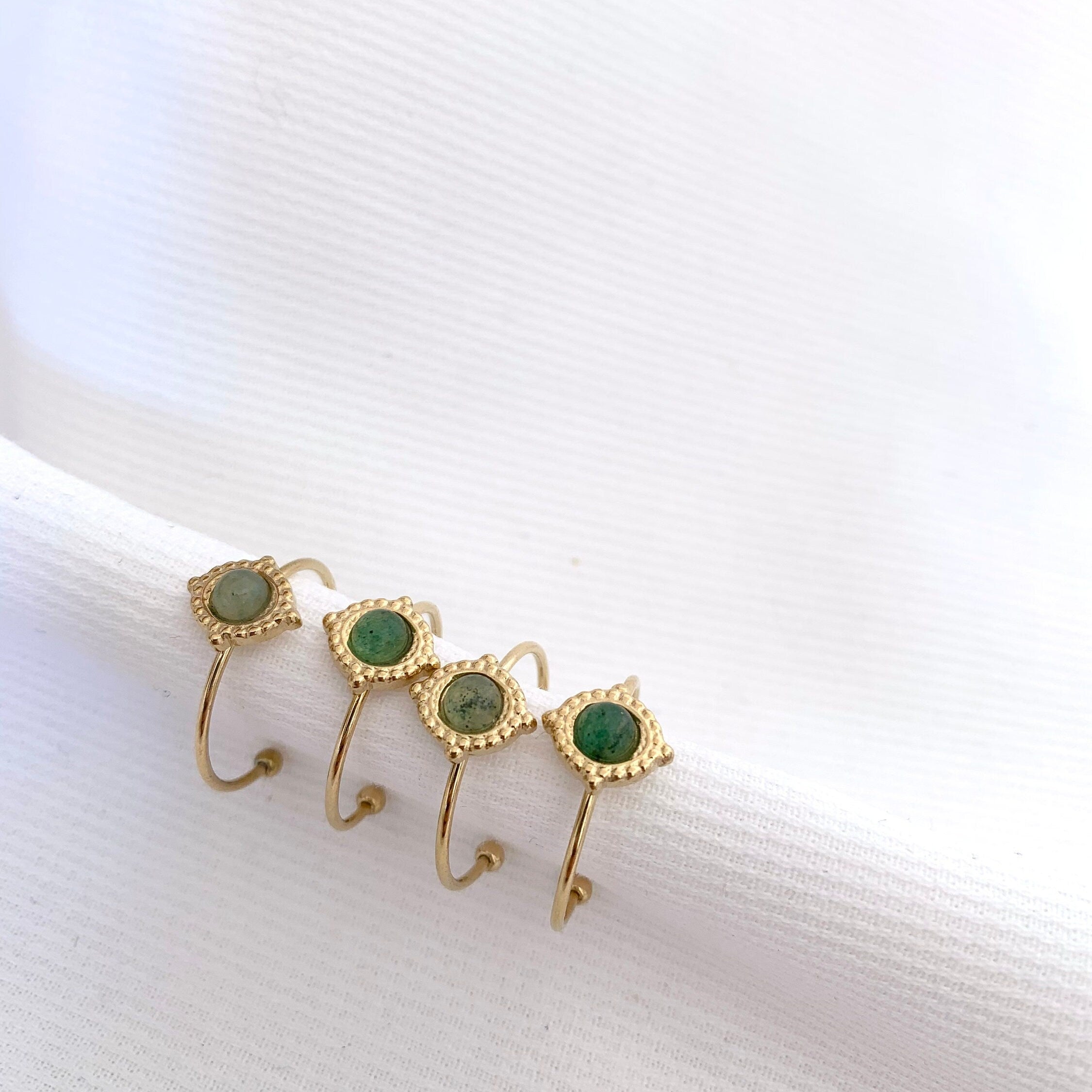 Bague femme acier inoxydable moderne pierre naturelle agate verte / bague fine dorée water resistant