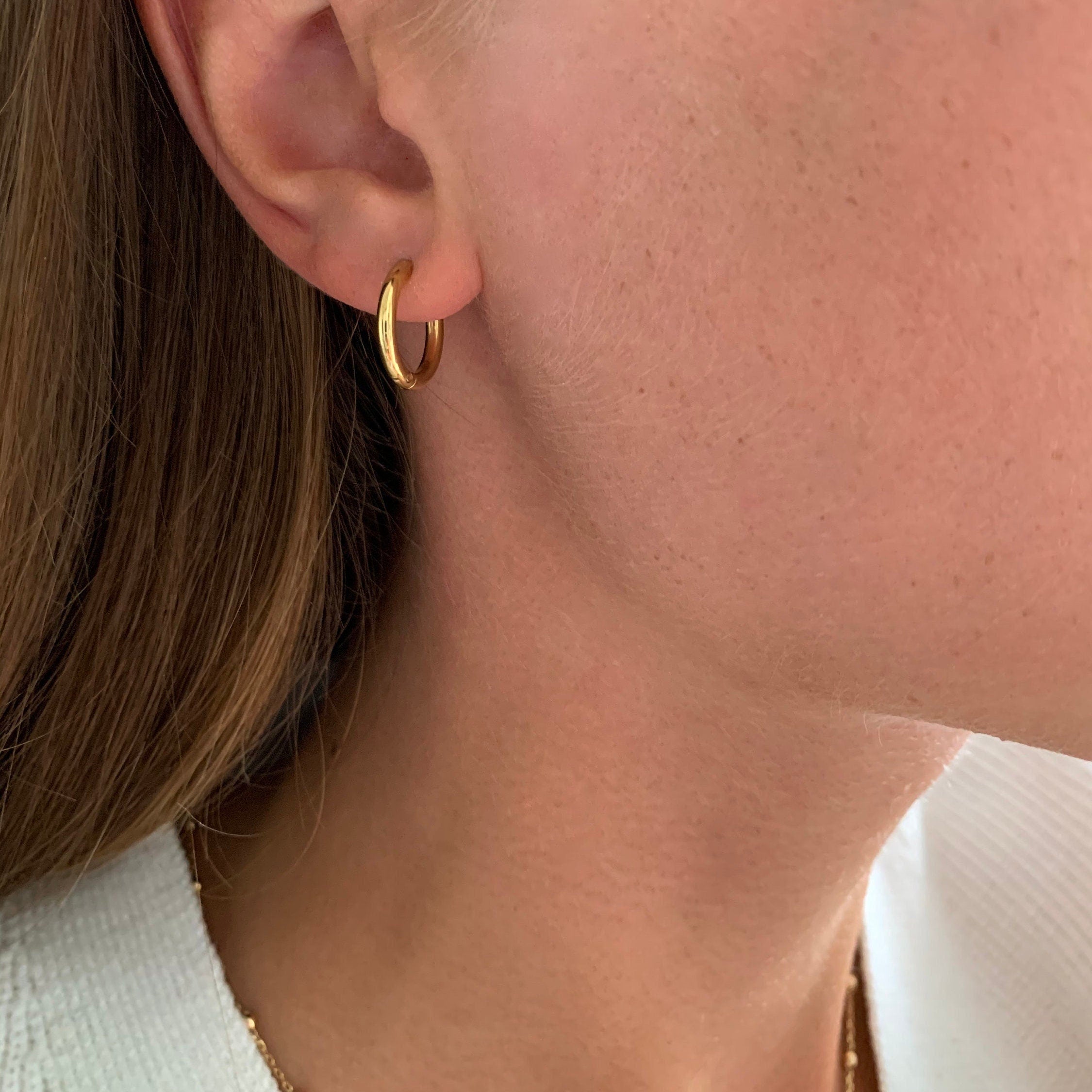 Boucles d'oreilles acier inoxydable mini créoles / Boucles d'oreilles minimalistes / Cadeau femme