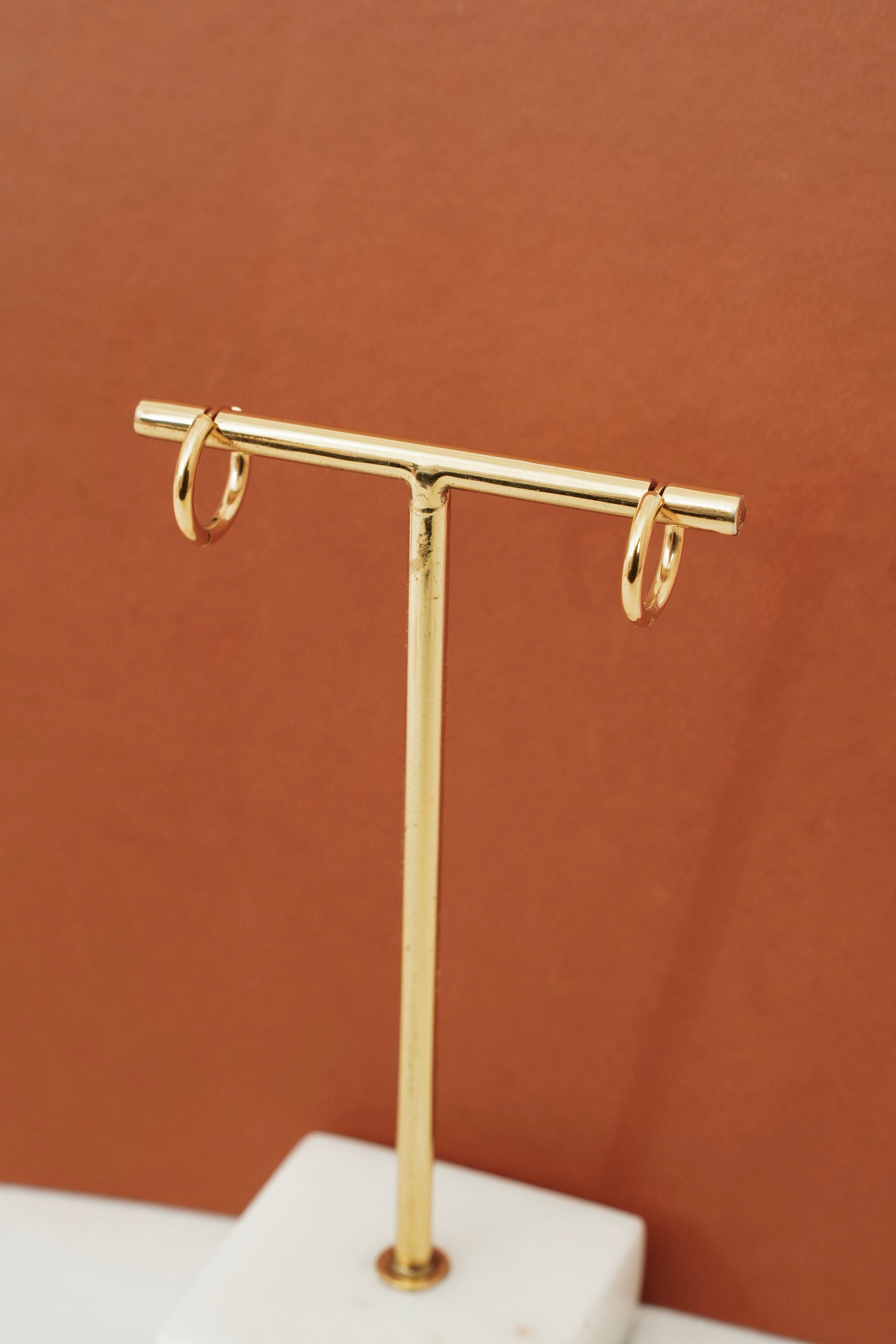 Boucles d'oreilles acier inoxydable mini créoles / Boucles d'oreilles minimalistes / Cadeau femme
