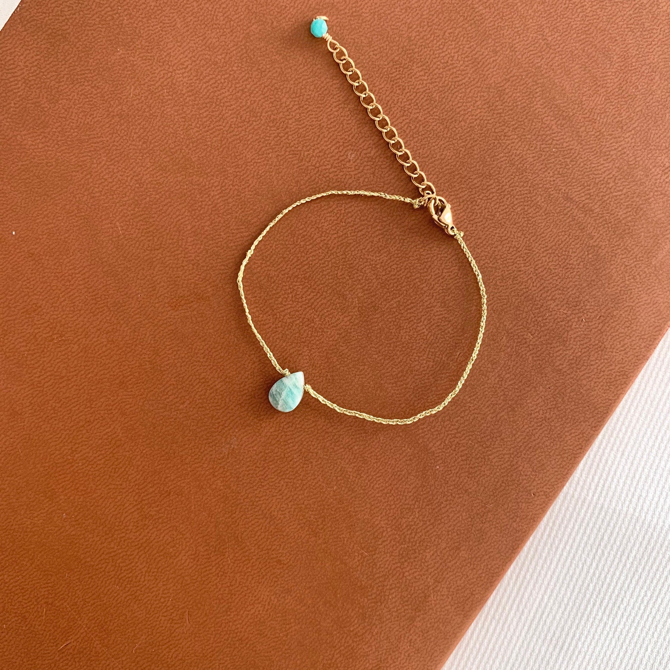 Bracelet femme Amazonite cordon doré / Bracelet fin pierre naturelle bleu turquoise
