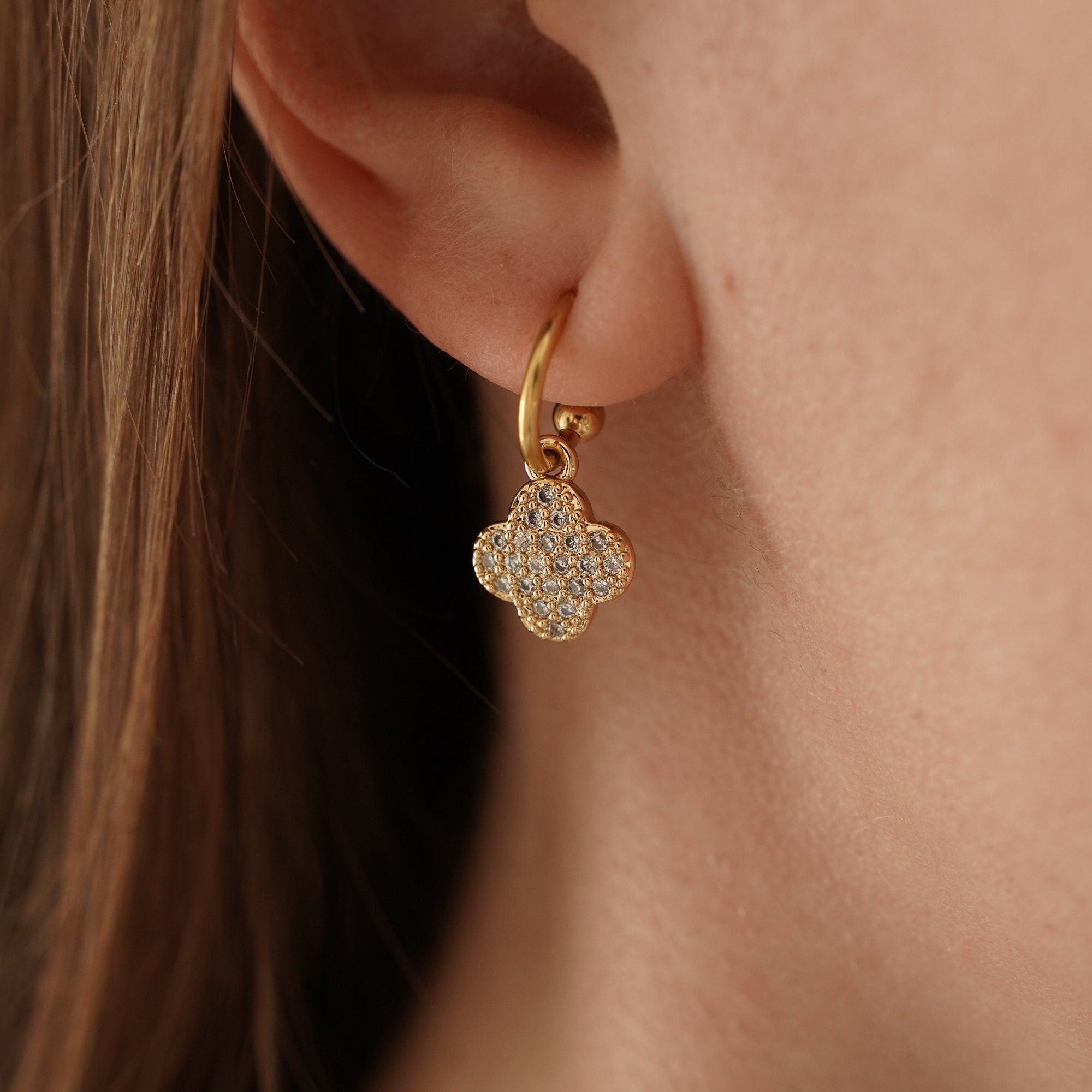 Boucles d'oreilles acier inoxydable pendantes trèfle brilliant