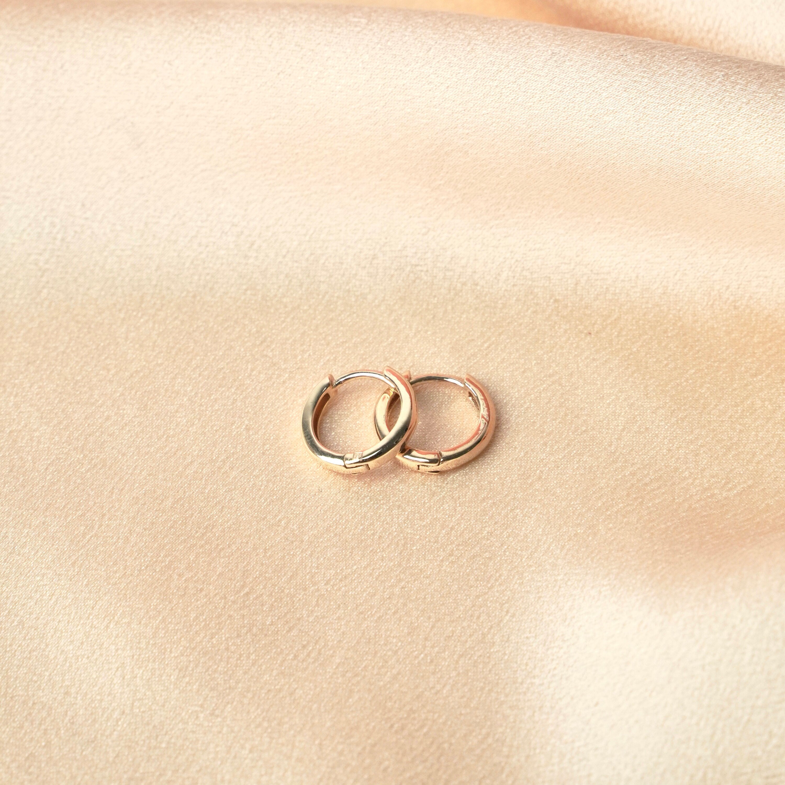 Boucles d'oreilles argent 925 mini créoles / Boucles d'oreilles minimalistes anneaux argentés / Cadeau femme