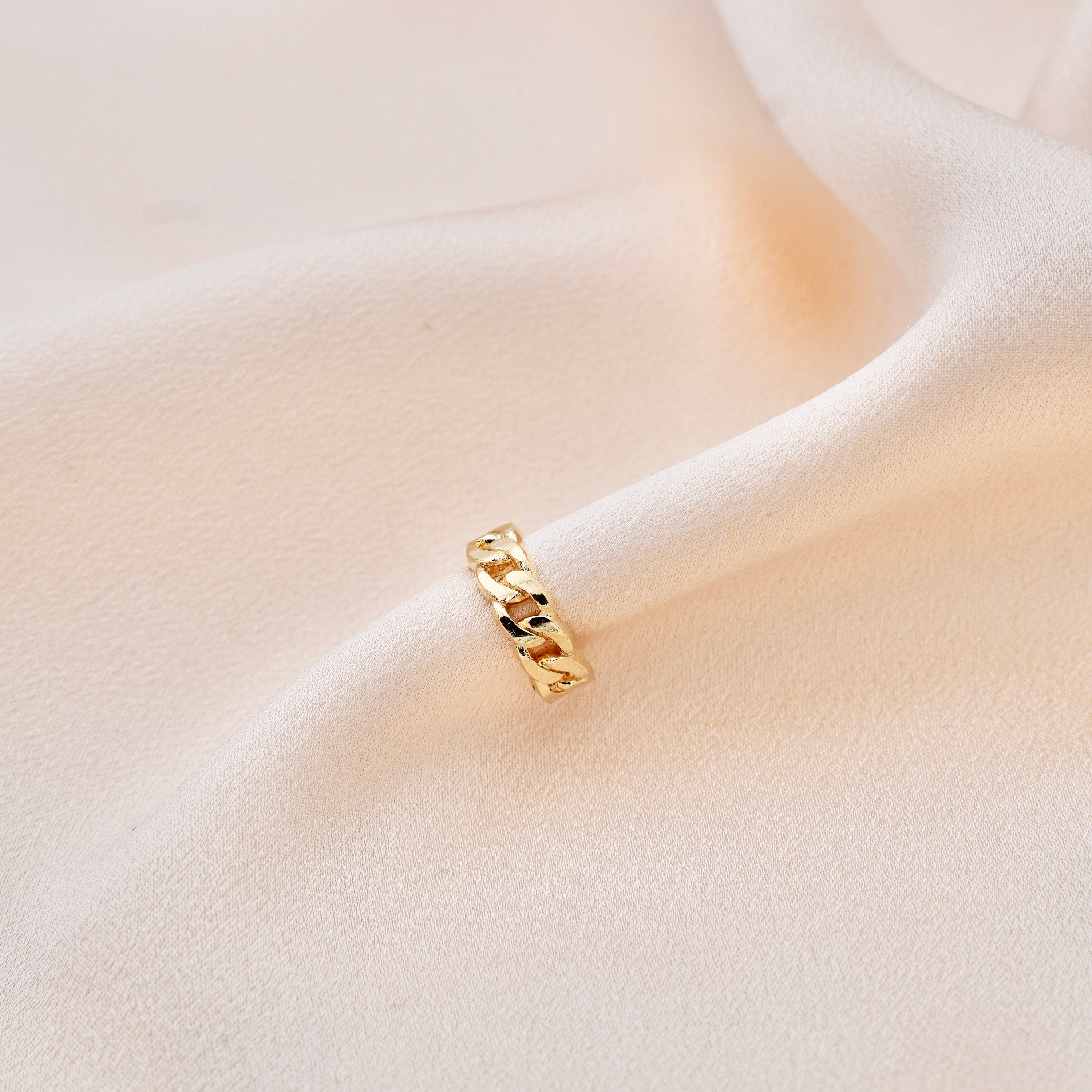 Earcuff chaine plaqué or / Bague d'oreille / Anneau d'oreille