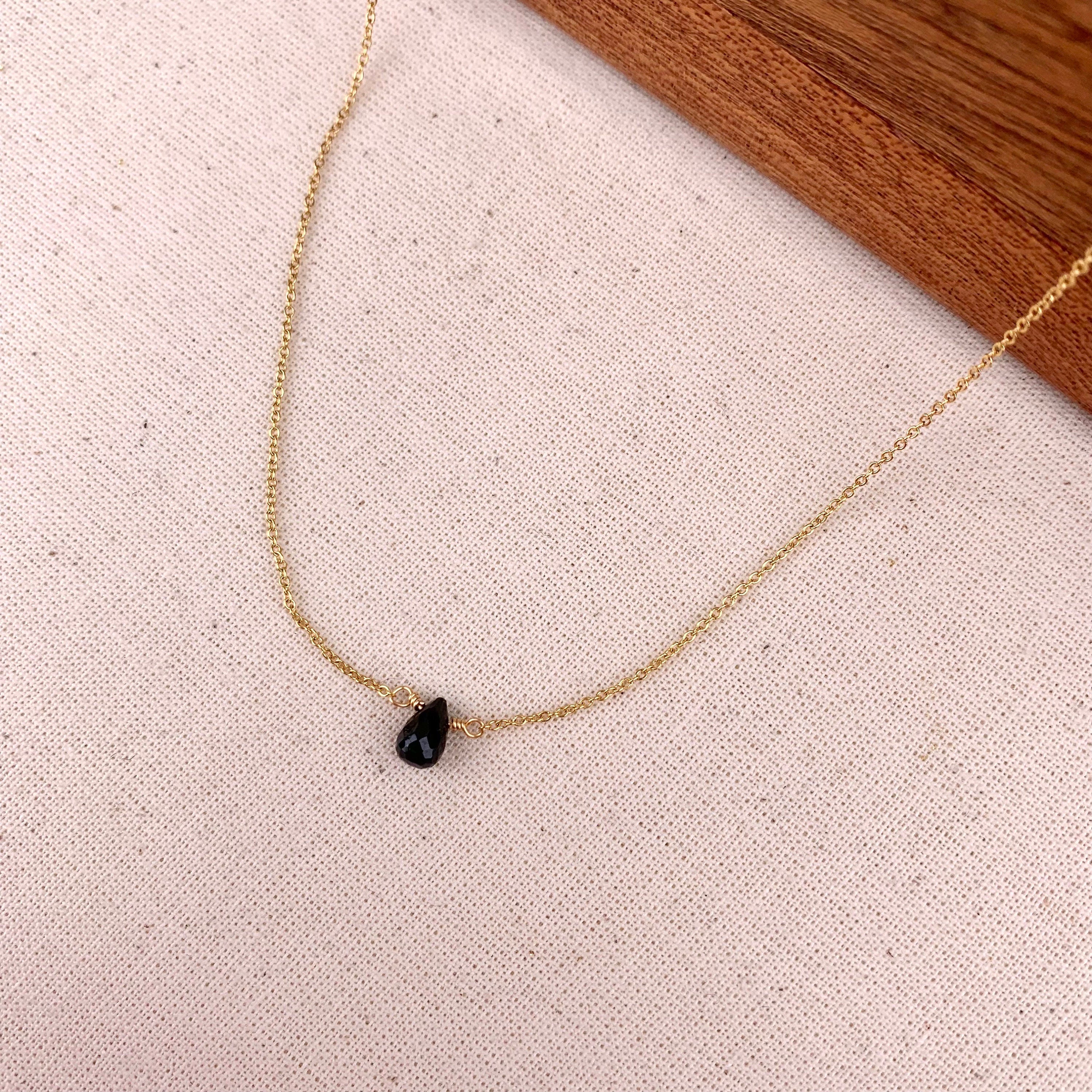 Collier fin acier inoxydable pendentif pierre noire goutte / Collier femme minimaliste chaine fine / Cadeau femme