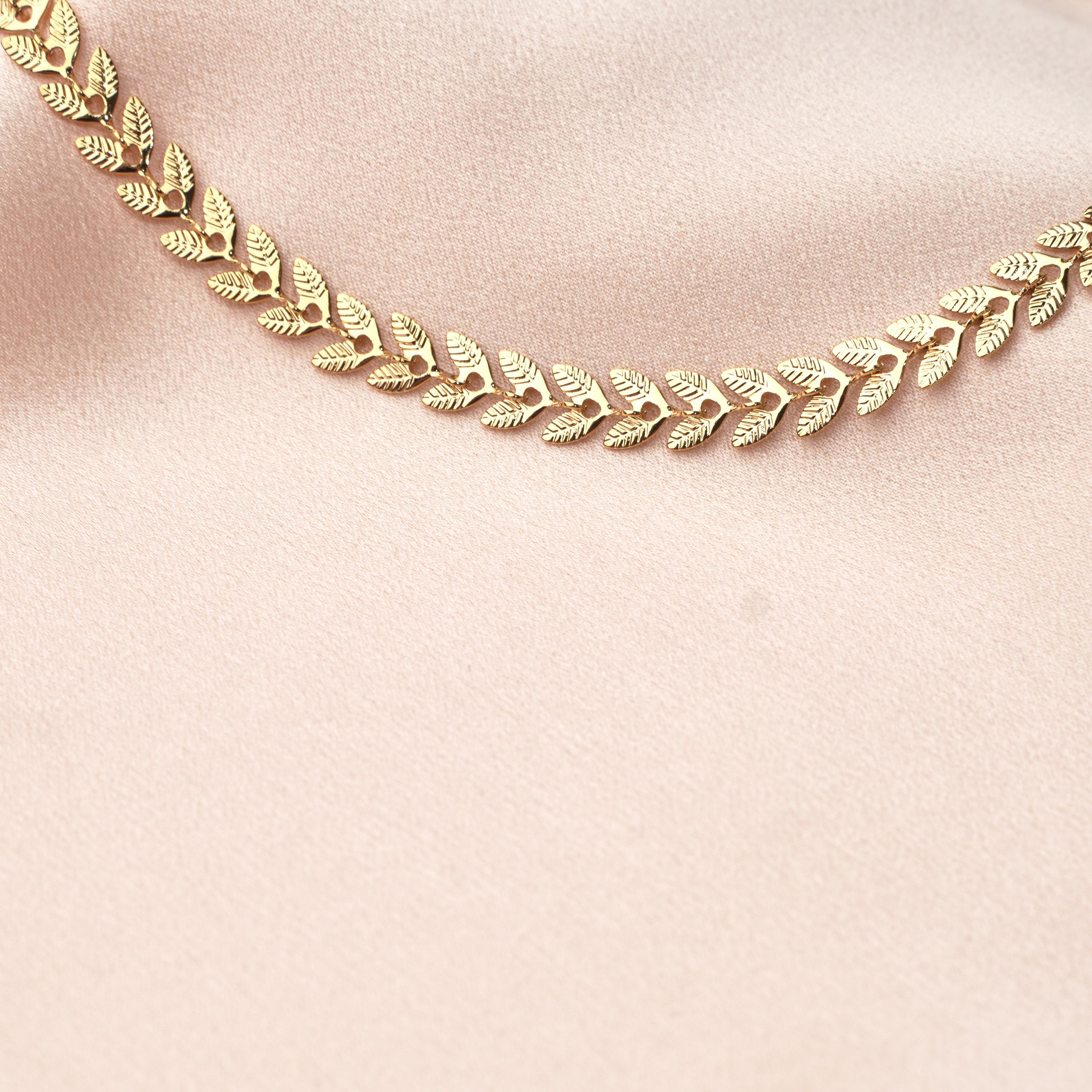 Collier chaine épis ras de cou doré / Collier femme chaine laurier / Collier femme chaine chevron