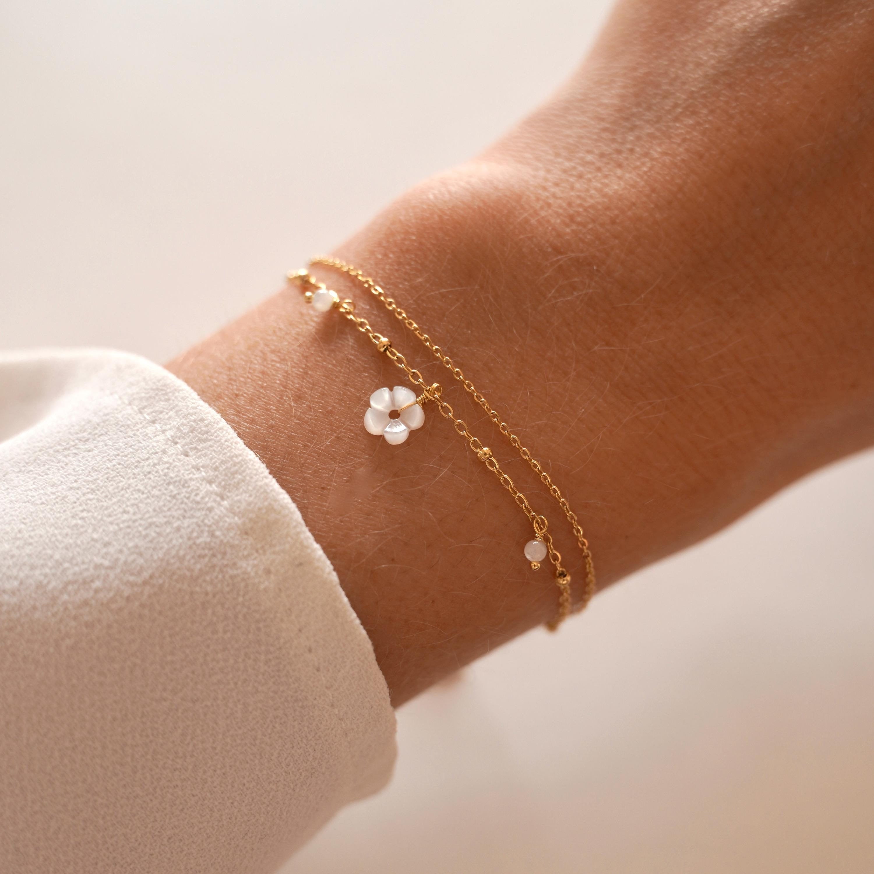Bracelet fleur & perles en nacre blanche / Bracelet double en acier inoxydable