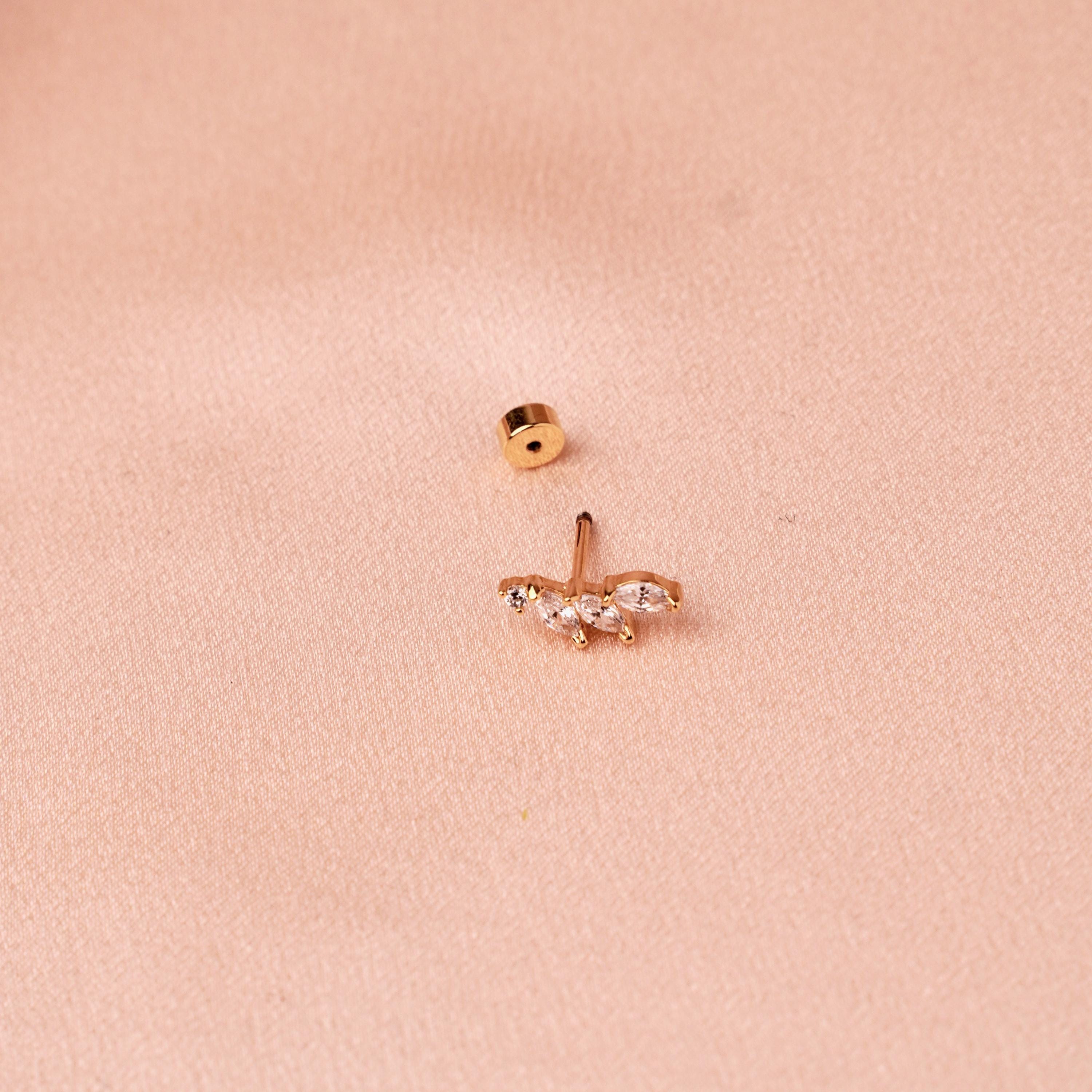 Piercing d'oreille en oxyde de zirconium et acier inoxydable / Boucle d'oreille individuelle