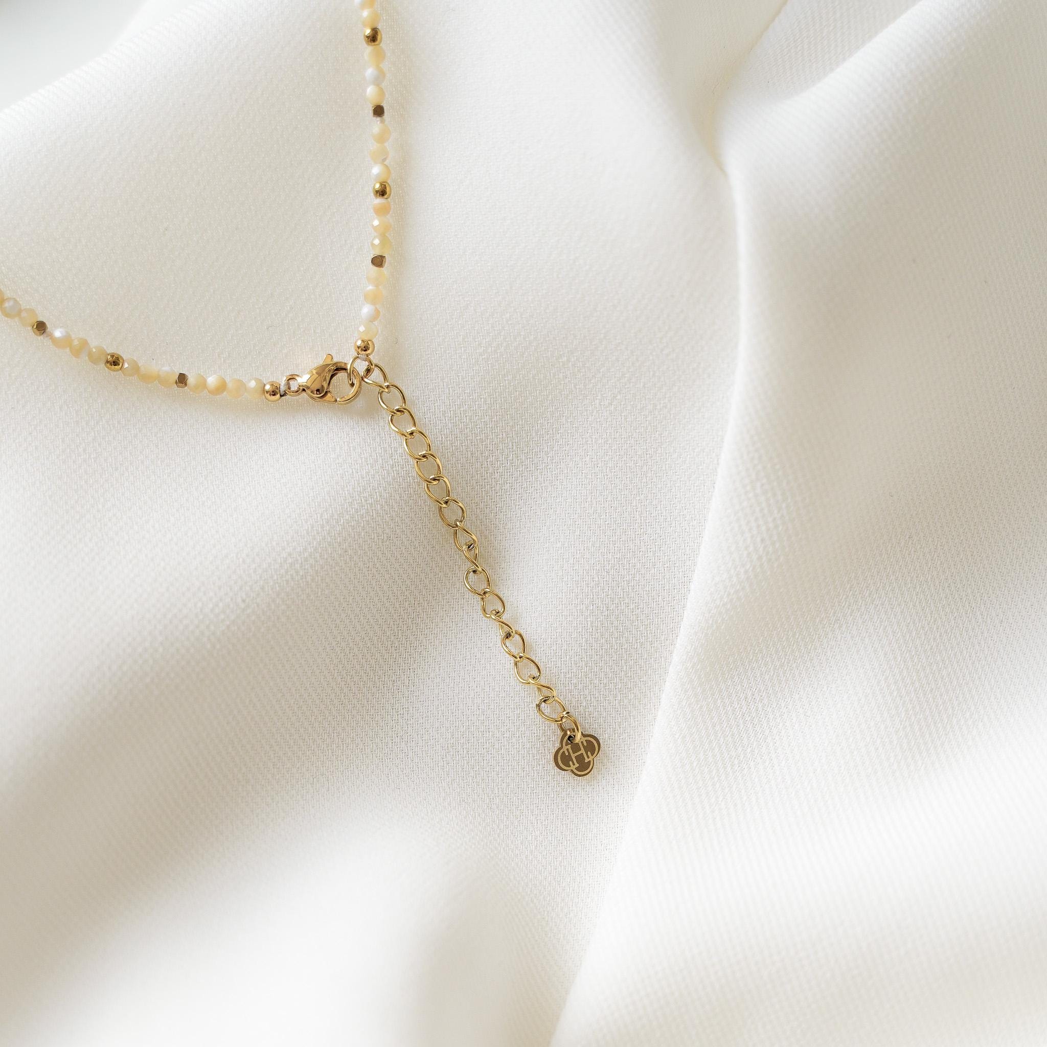 Collier pierre naturelle nacre blanche / Collier femme perles blanches