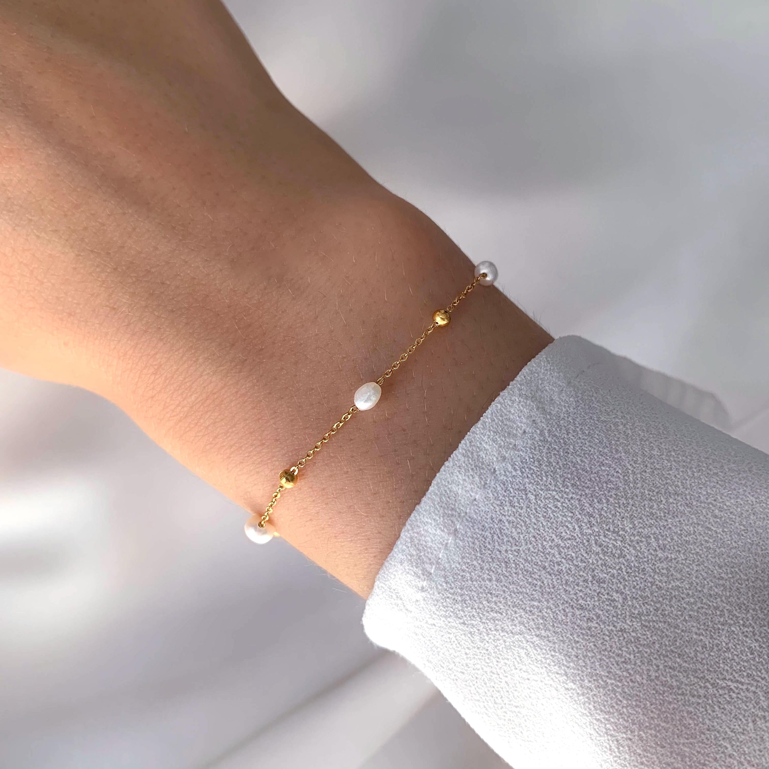 Bracelet fin perles d'eau douce / Bracelet femme perles nacre