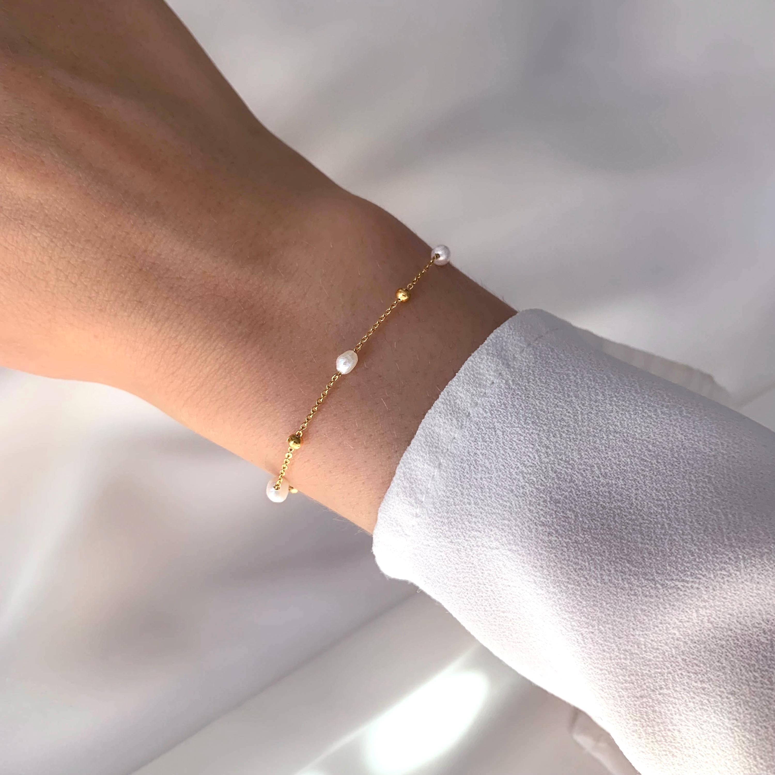 Bracelet fin perles d'eau douce / Bracelet femme perles nacre