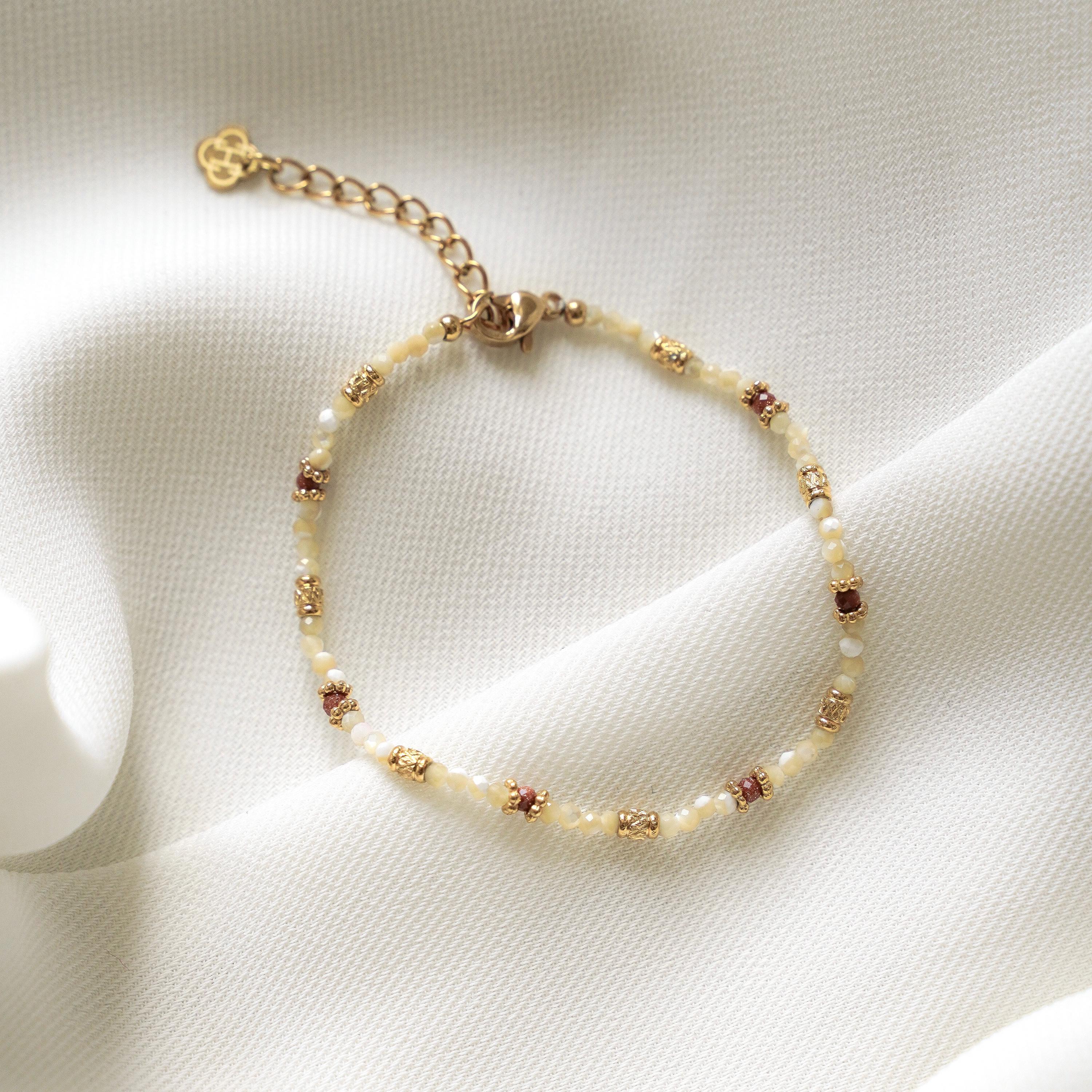 Bracelet perles en nacre blanche / bracelet femme pierre nacre