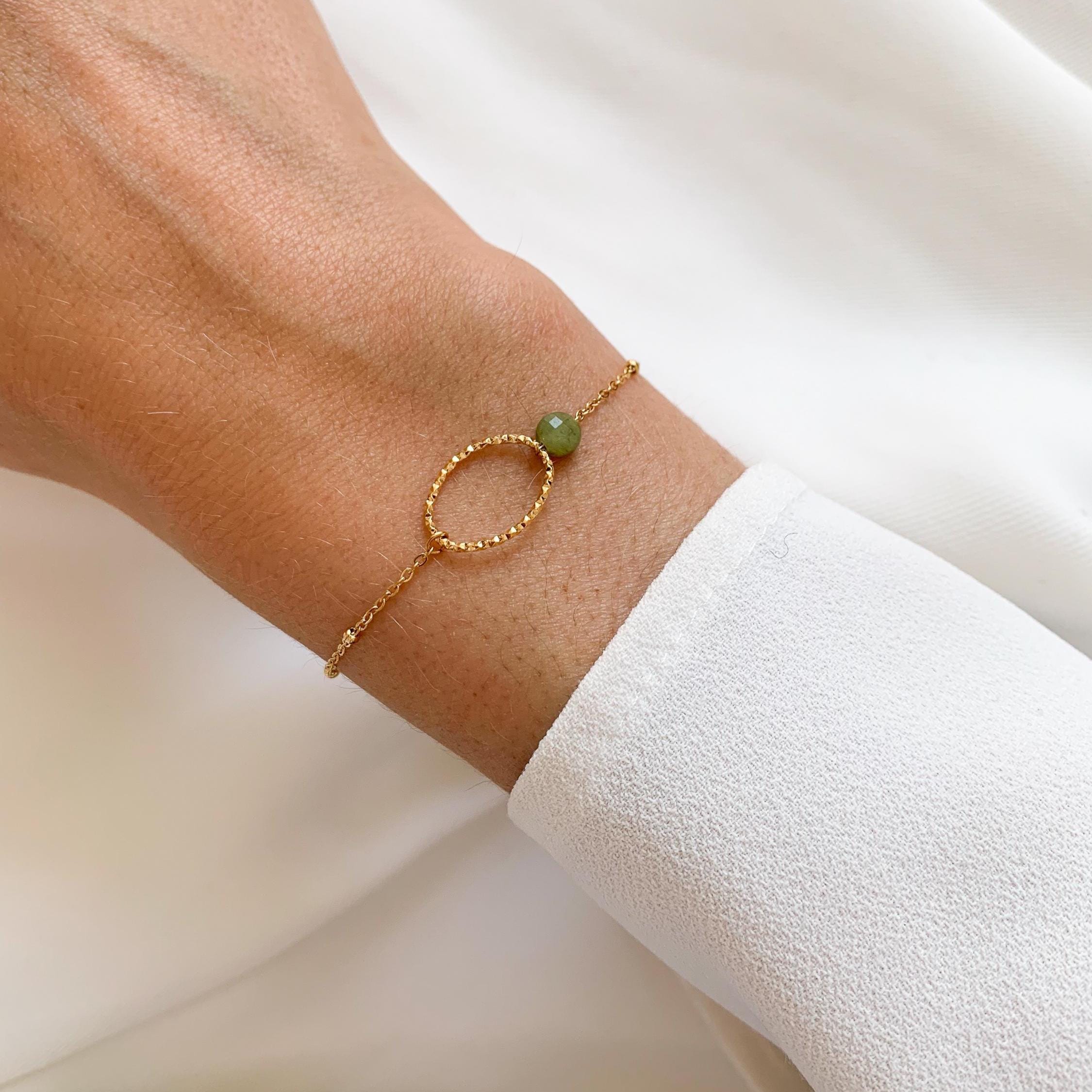 Bracelet acier inoxydable perle nacrée / Bracelet anneau ovale doré chaine fine perle blanche