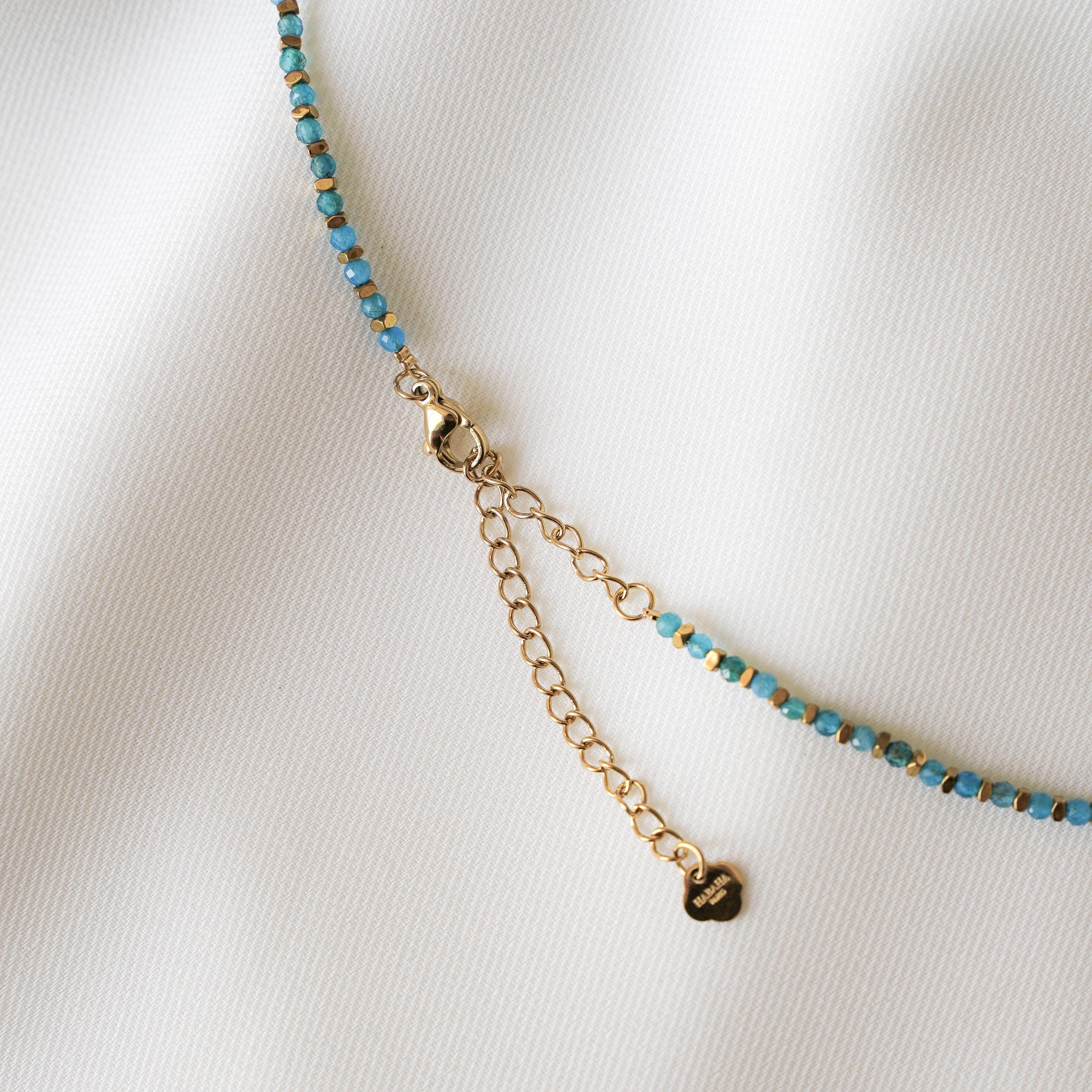 Collier pierre naturelle Apatite pendants dorés / Collier femme perles bleues