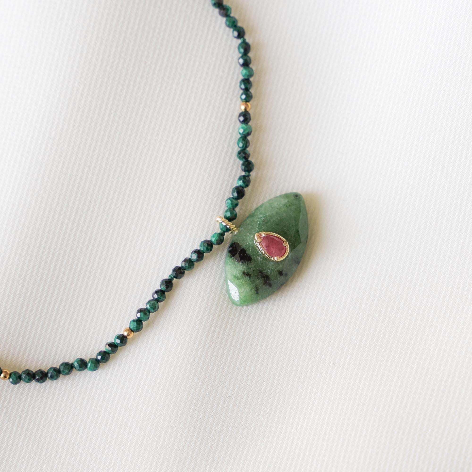 Collier pierre naturelle Rubis Zoisite et Malachite / Collier femme en perles vertes avec pendentif en pierre verte