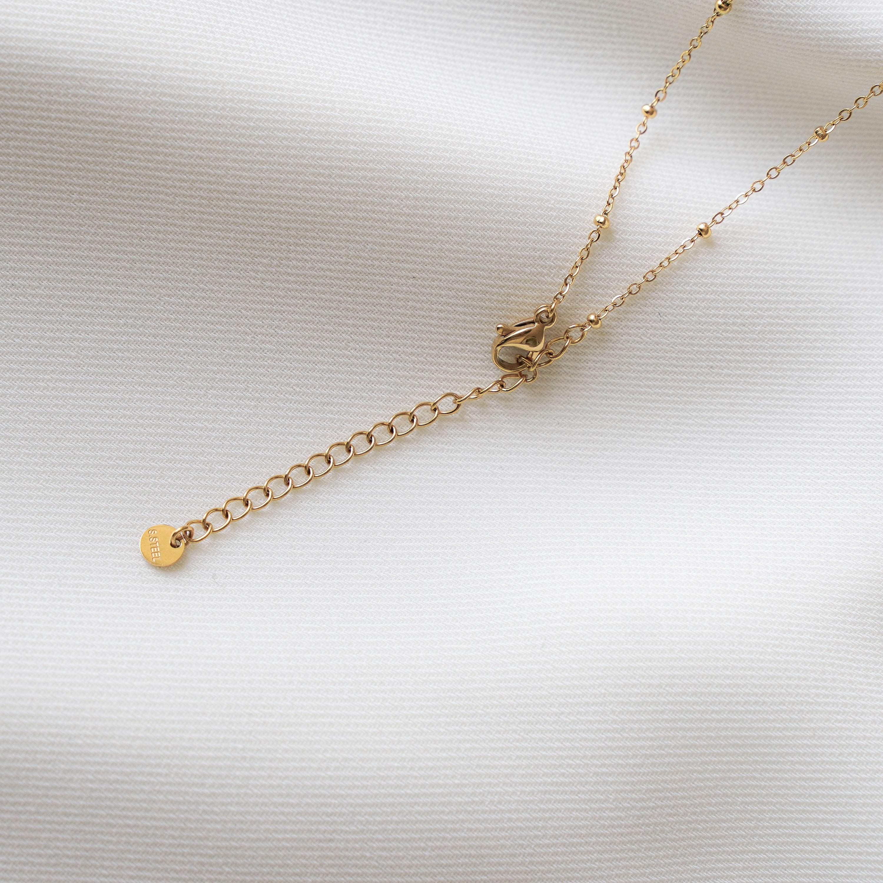 Collier long acier inoxydable pendentif fleur en nacre blanche / Collier femme fin chaine