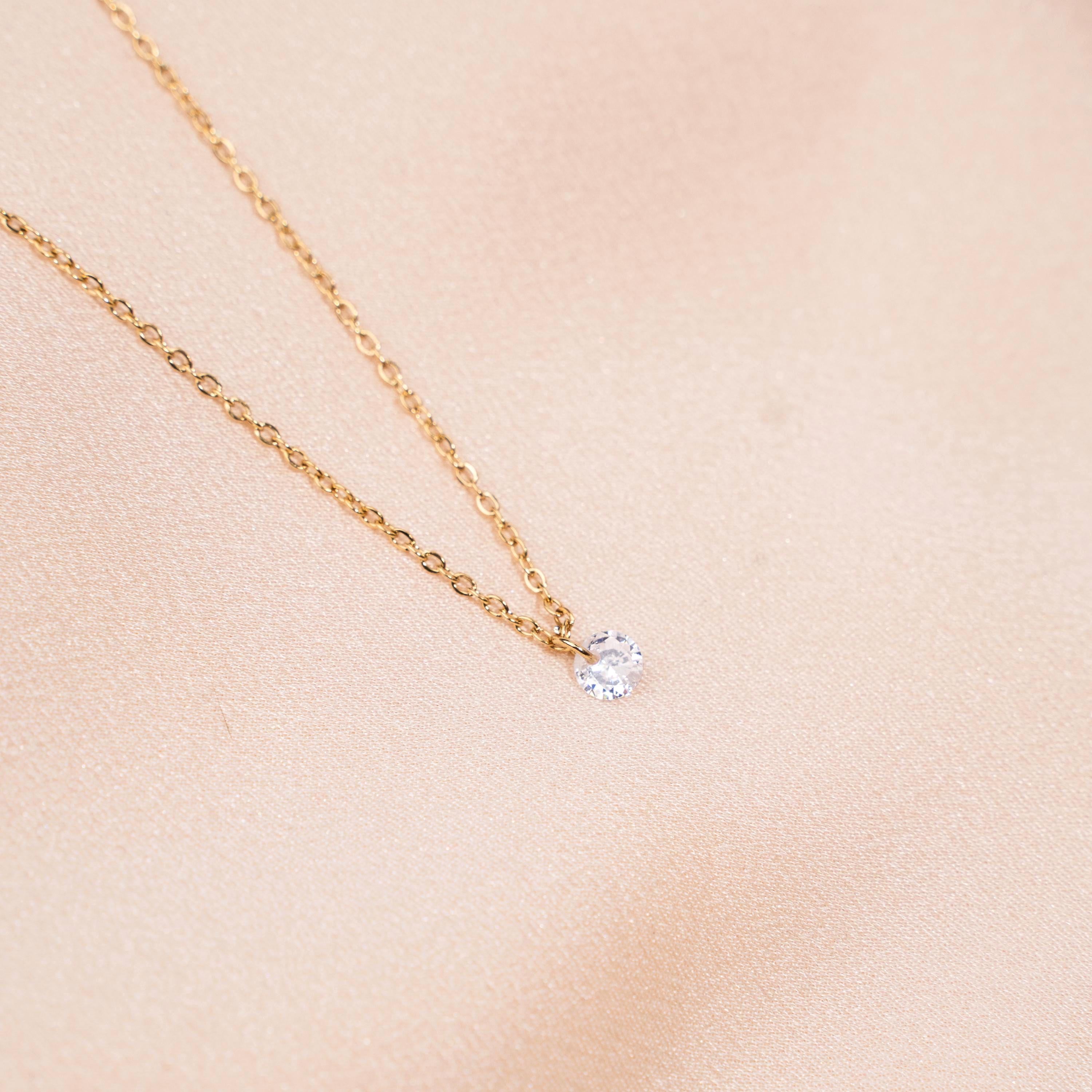 Collier fin pendentif rond oxyde de zirconium brillant / Collier femme minimaliste chaine acier inoxydable / Cadeau femme