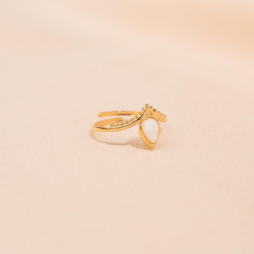 Bague femme acier inoxydable moderne pierre naturelle agate blanche / bague fine réglable dorée water resistant