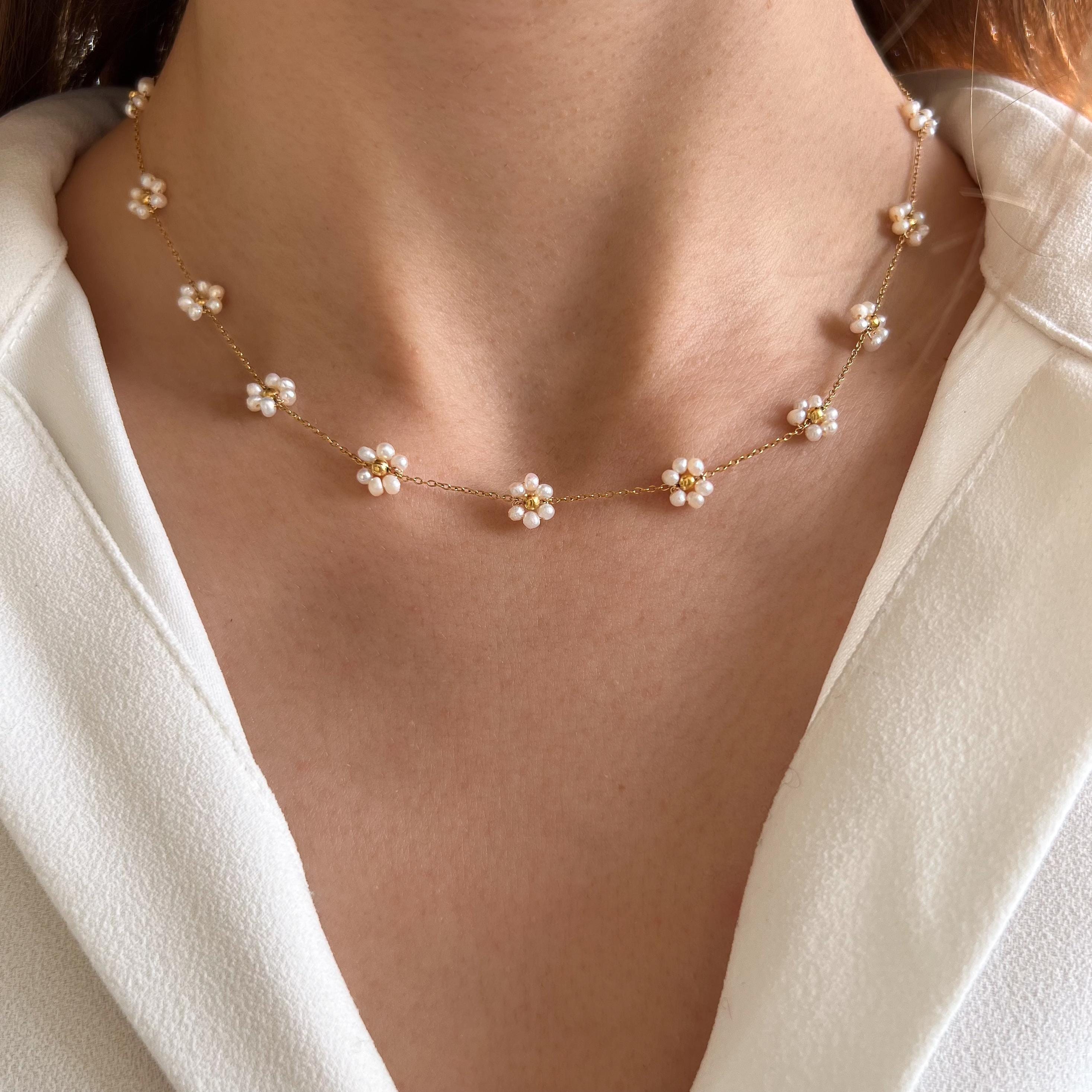Collier fleurs en perles d'eau douce / Collier été perles en nacre