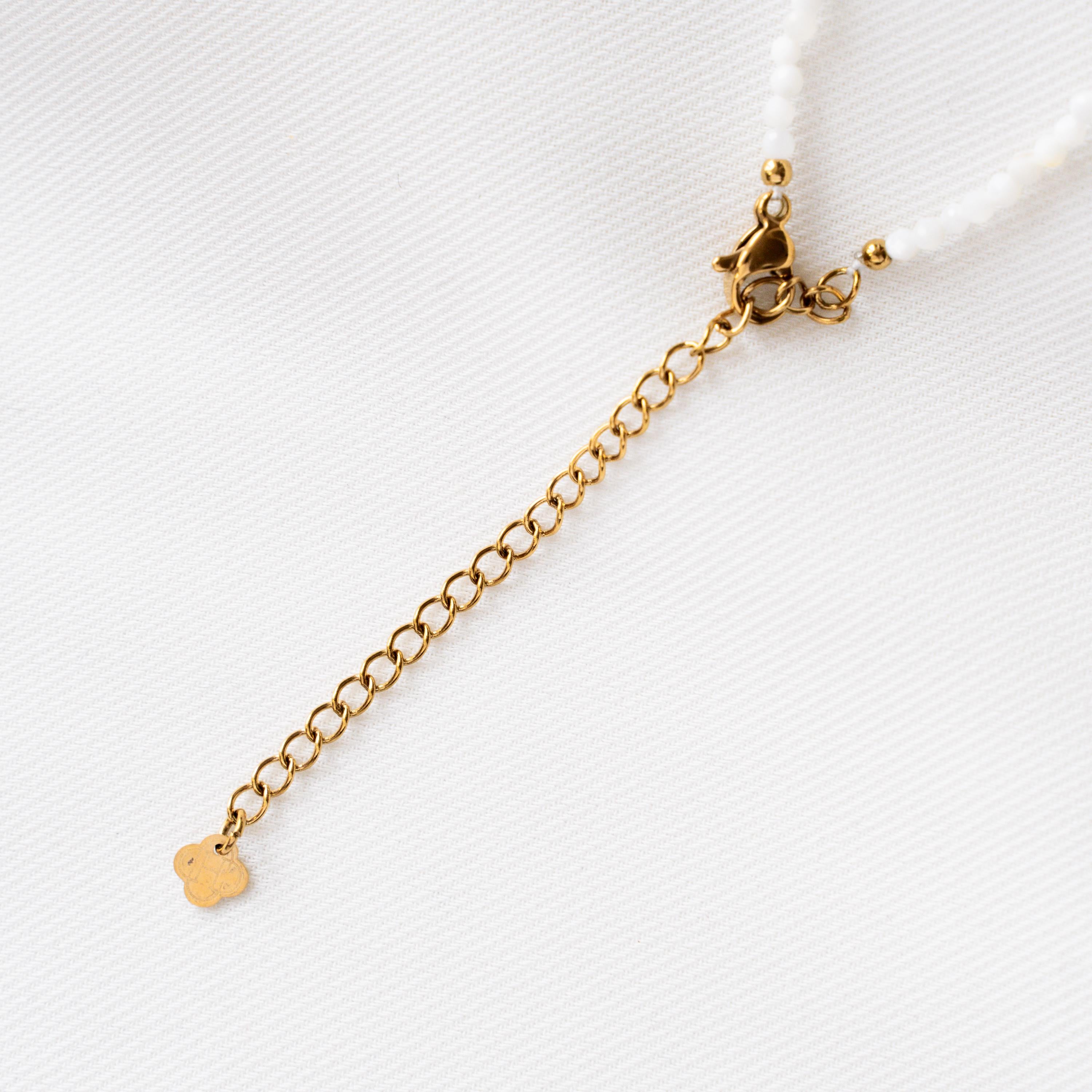 Collier pierre naturelle agate blanche / Collier femme perles blanches pendentif rond acier inoxydable